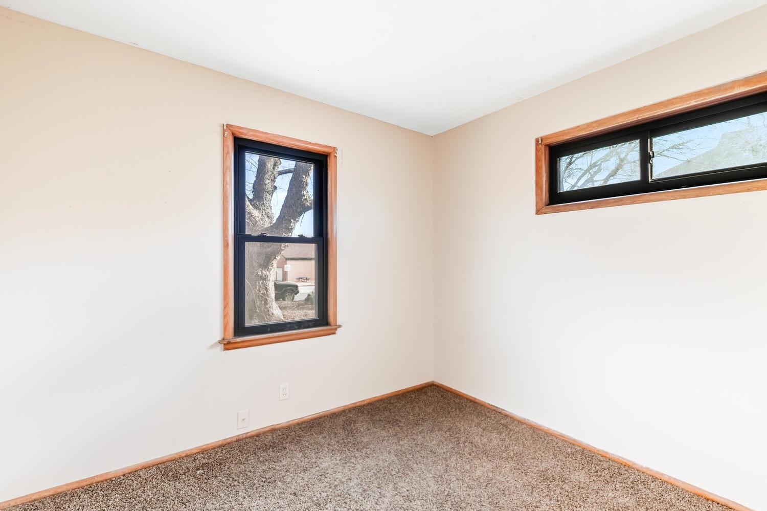 131 S Prospect Avenue Clearwater KS 67026-2601