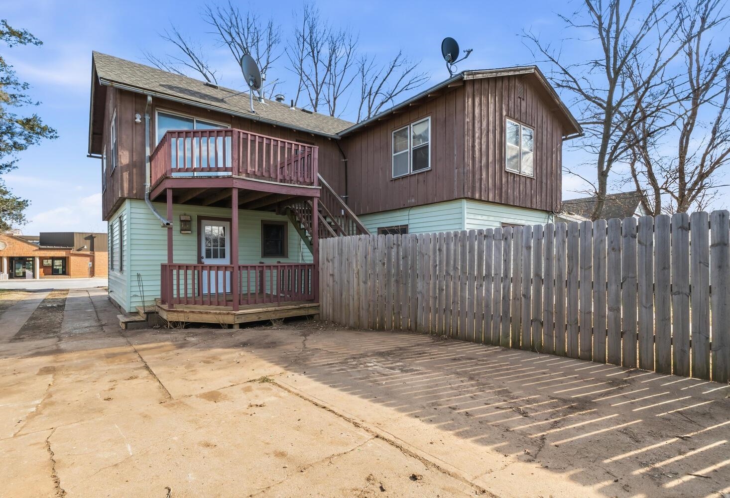 131 S Prospect Avenue Clearwater KS 67026-2601