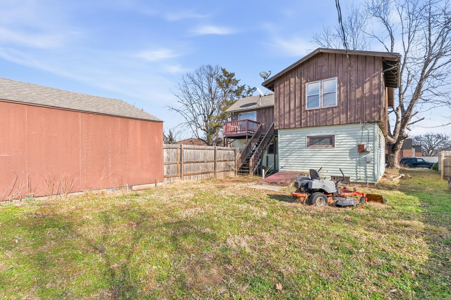 131 S Prospect Avenue Clearwater KS 67026-2601