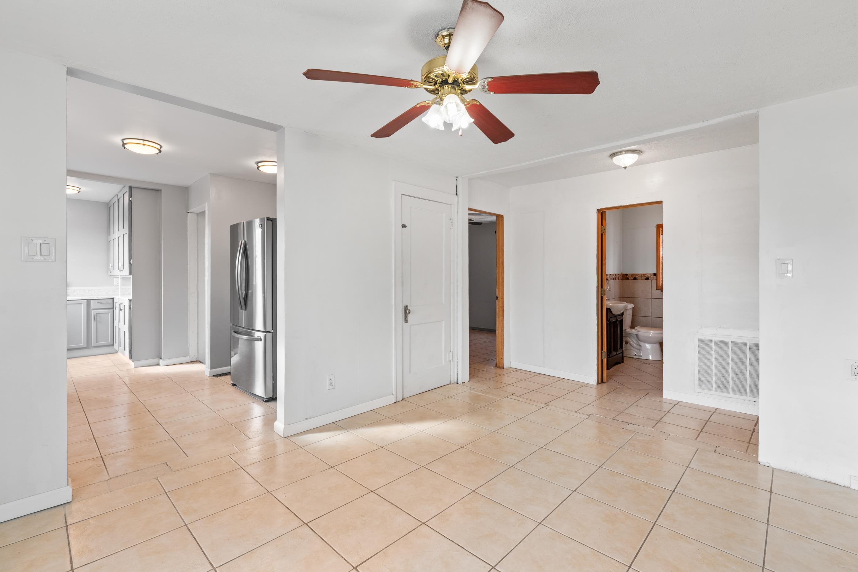 833 S Poplar Street Wichita KS 67211