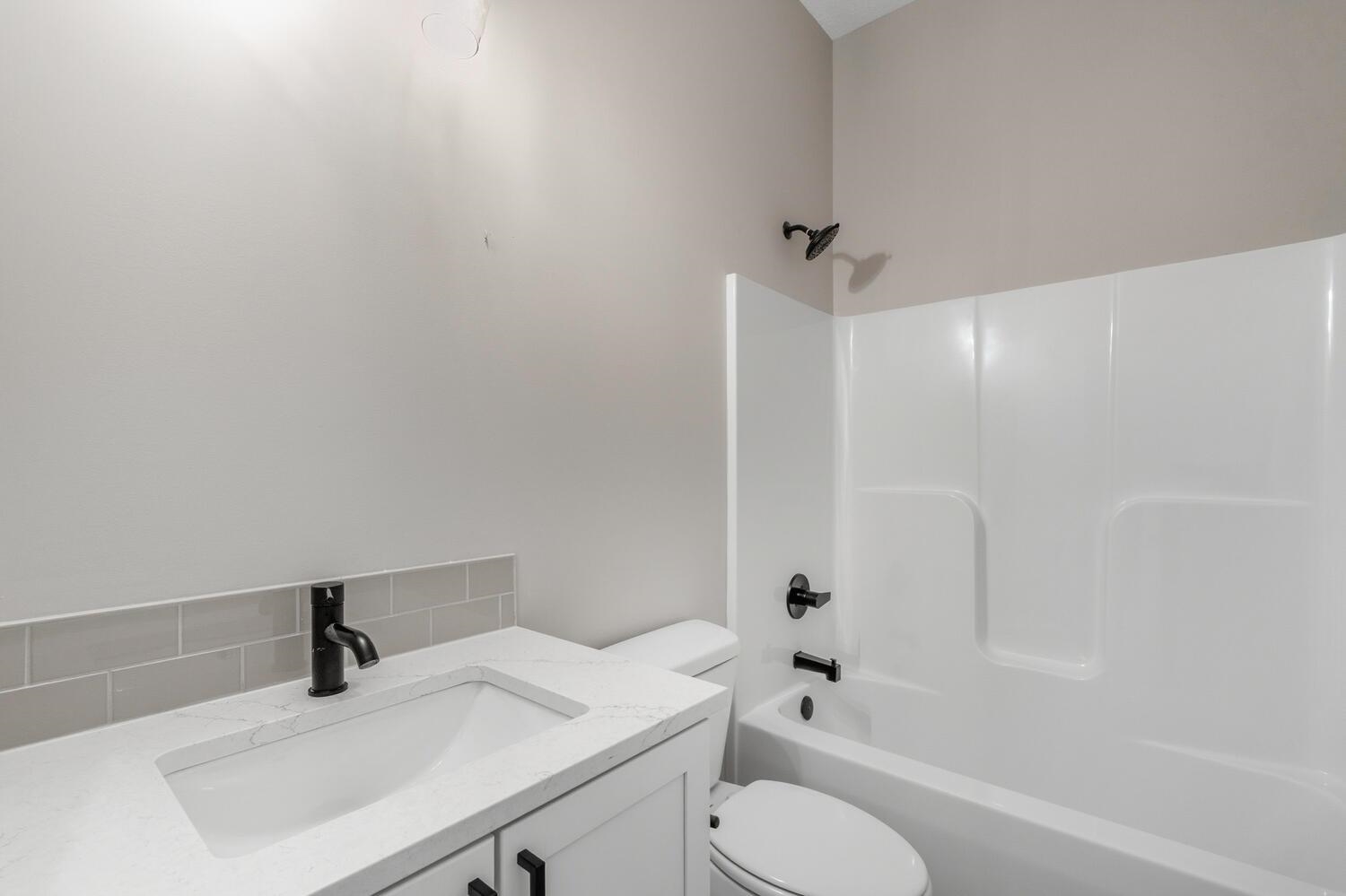 8485 E Deer Run Bel Aire KS 67226