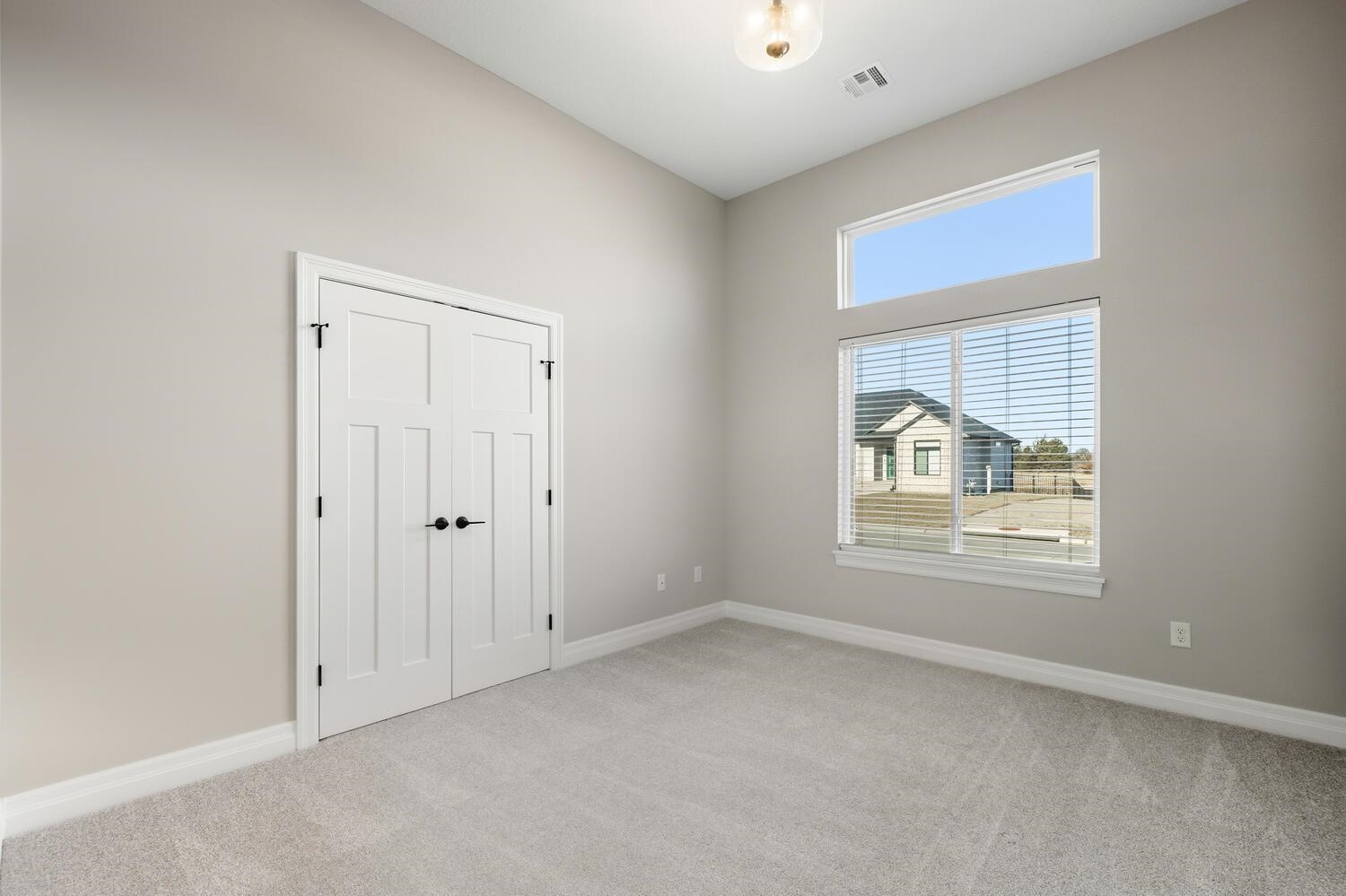 8485 E Deer Run Bel Aire KS 67226