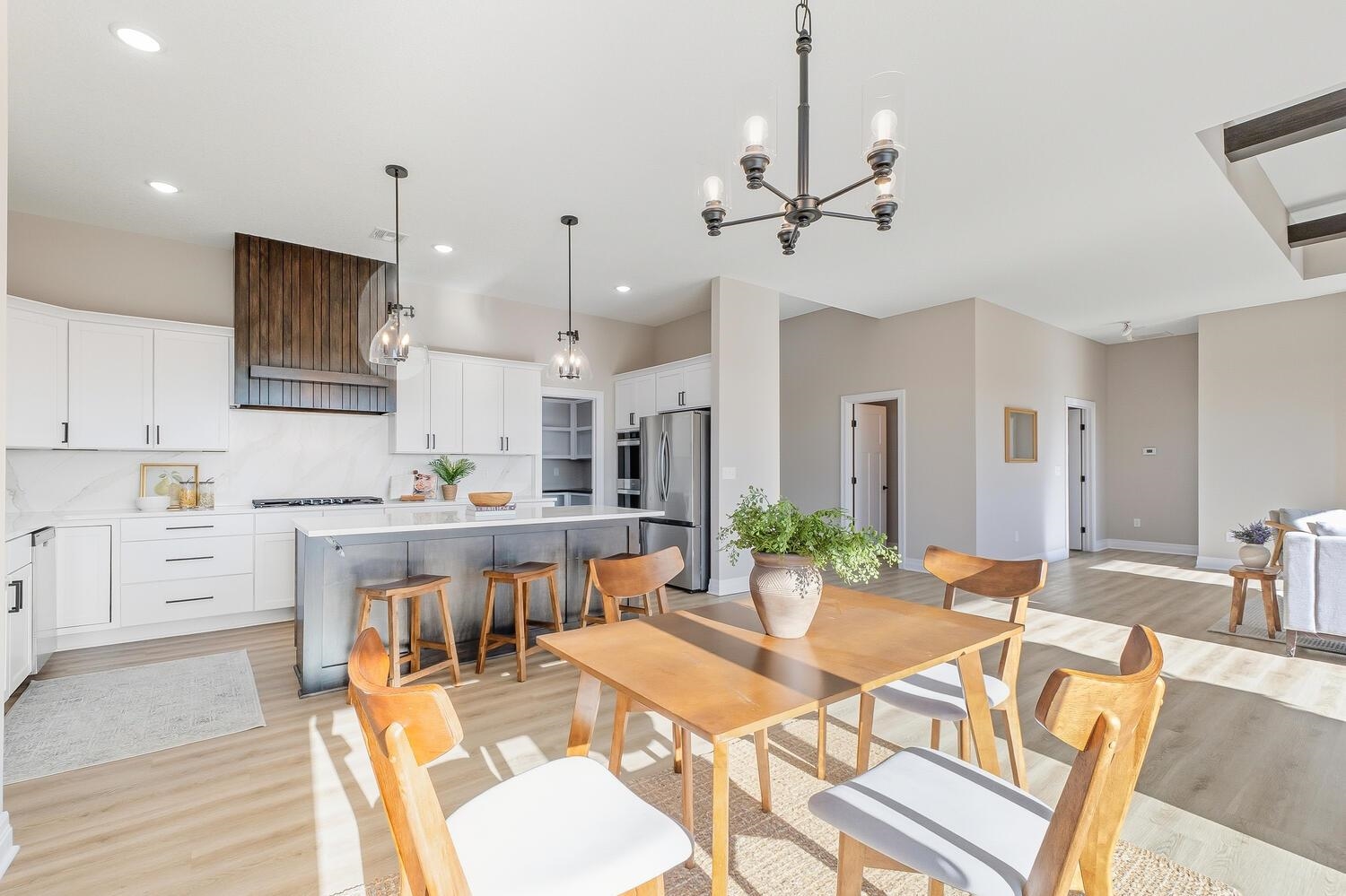 8485 E Deer Run Bel Aire KS 67226