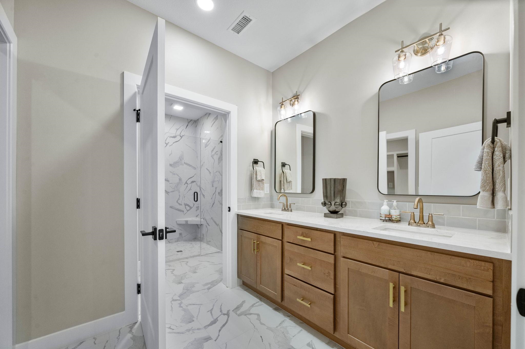 6134 N Hiebert Drive Park City KS 67219
