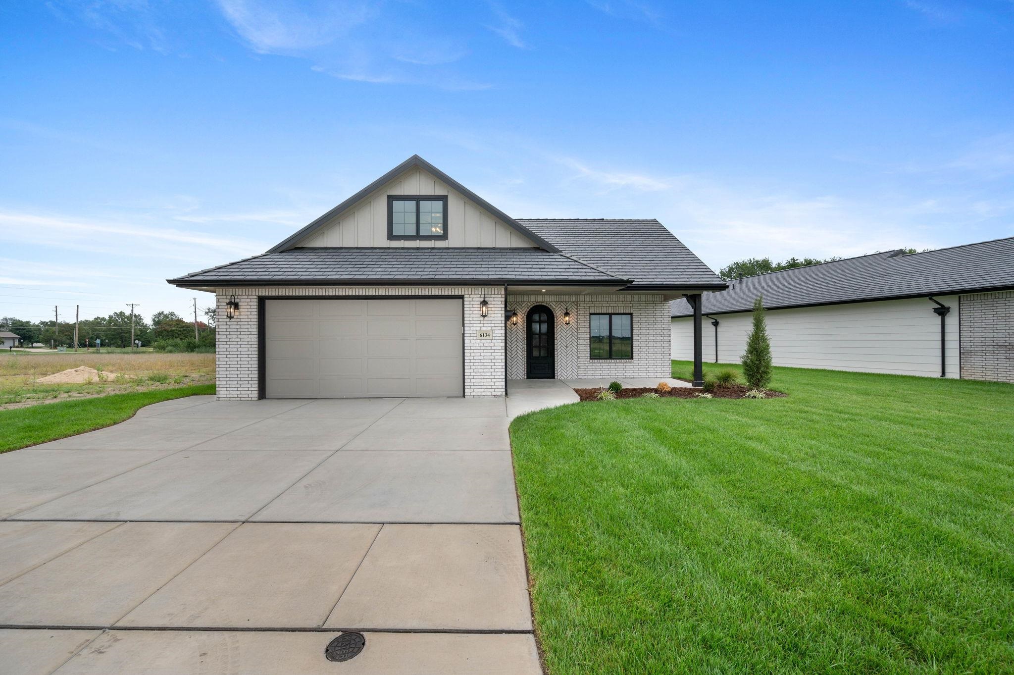 6134 N Hiebert Drive Park City KS 67219