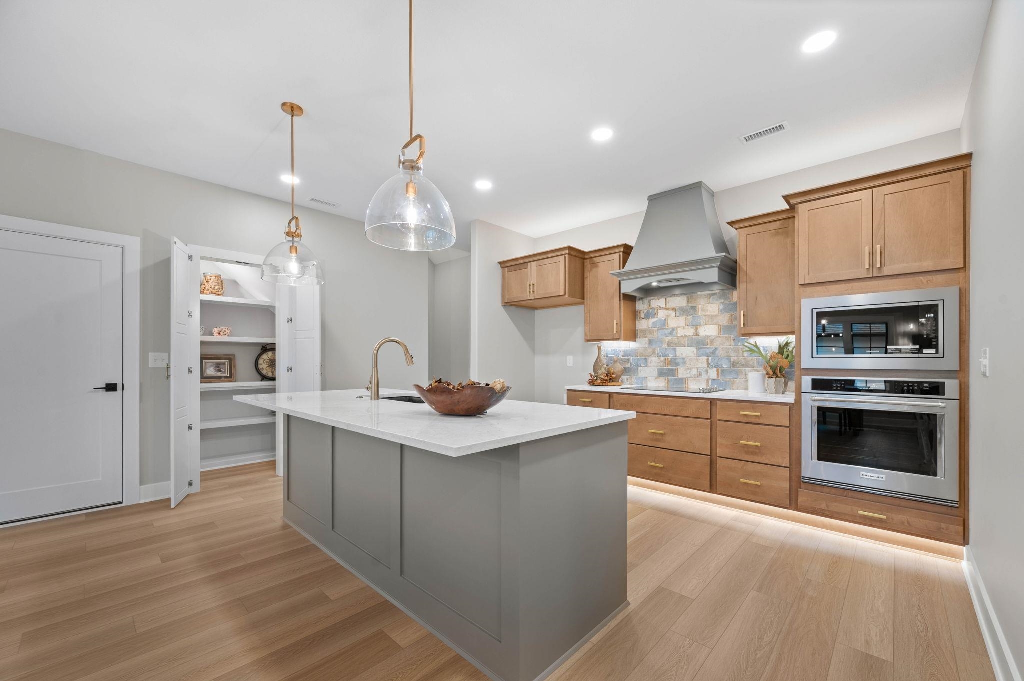 6134 N Hiebert Drive Park City KS 67219