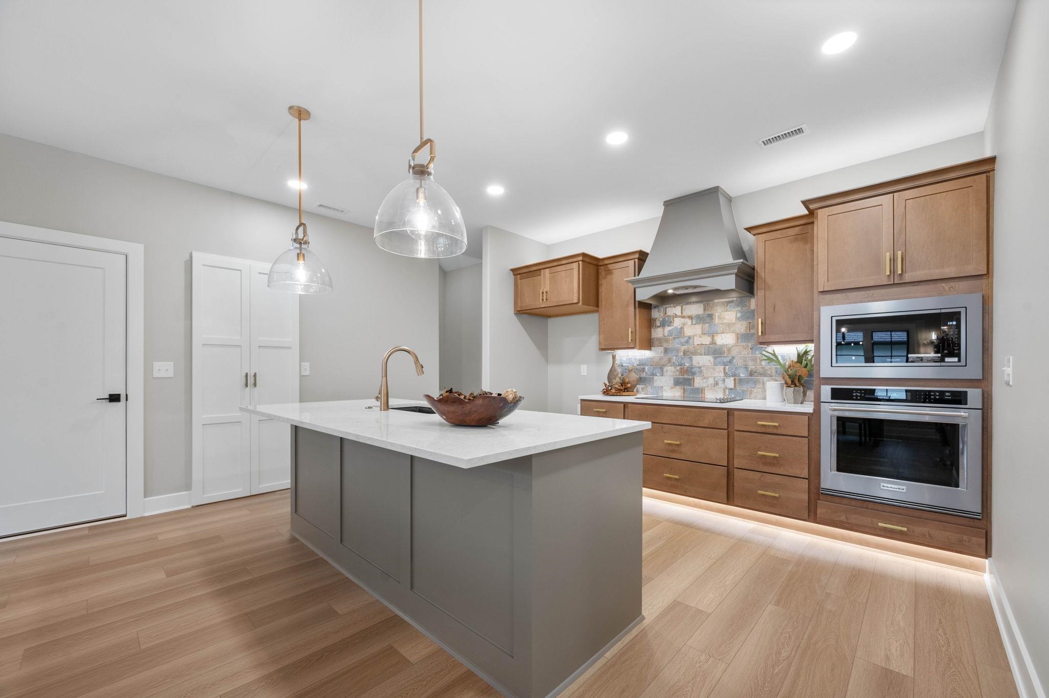 6134 N Hiebert Drive Park City KS 67219