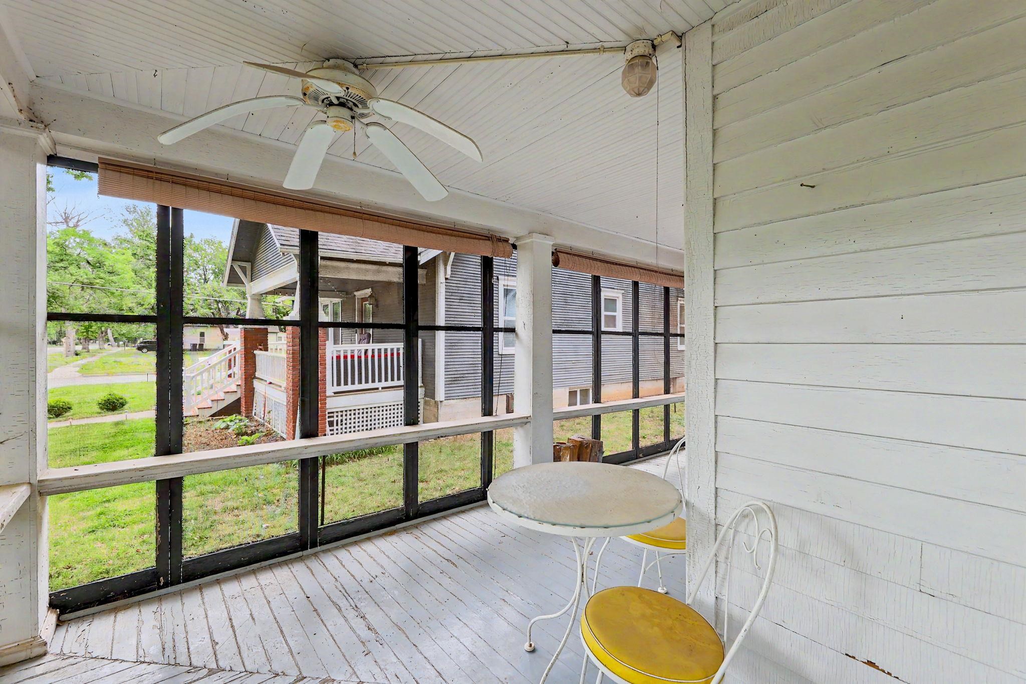621 E 7th Newton KS 67114