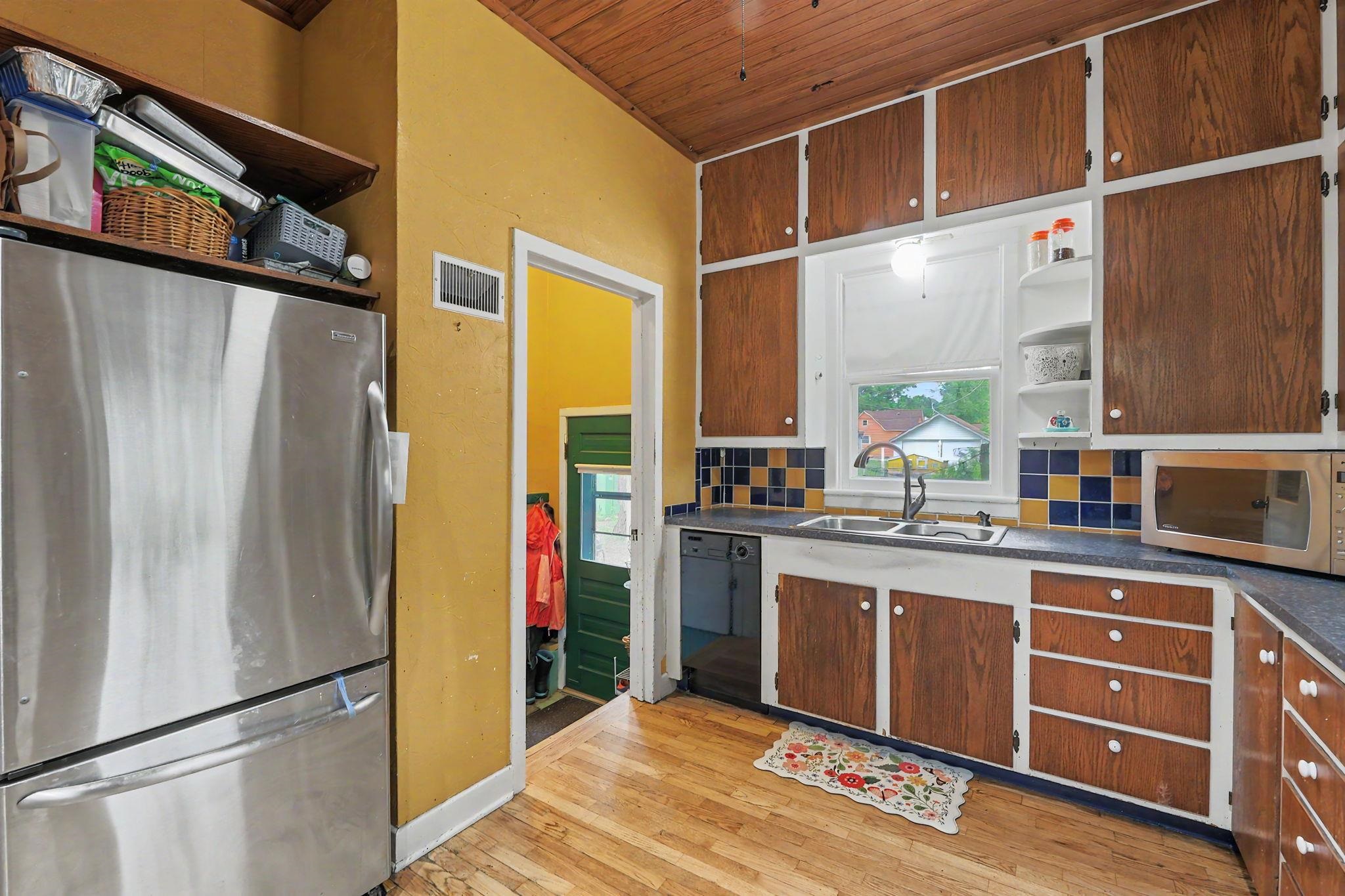 621 E 7th Newton KS 67114