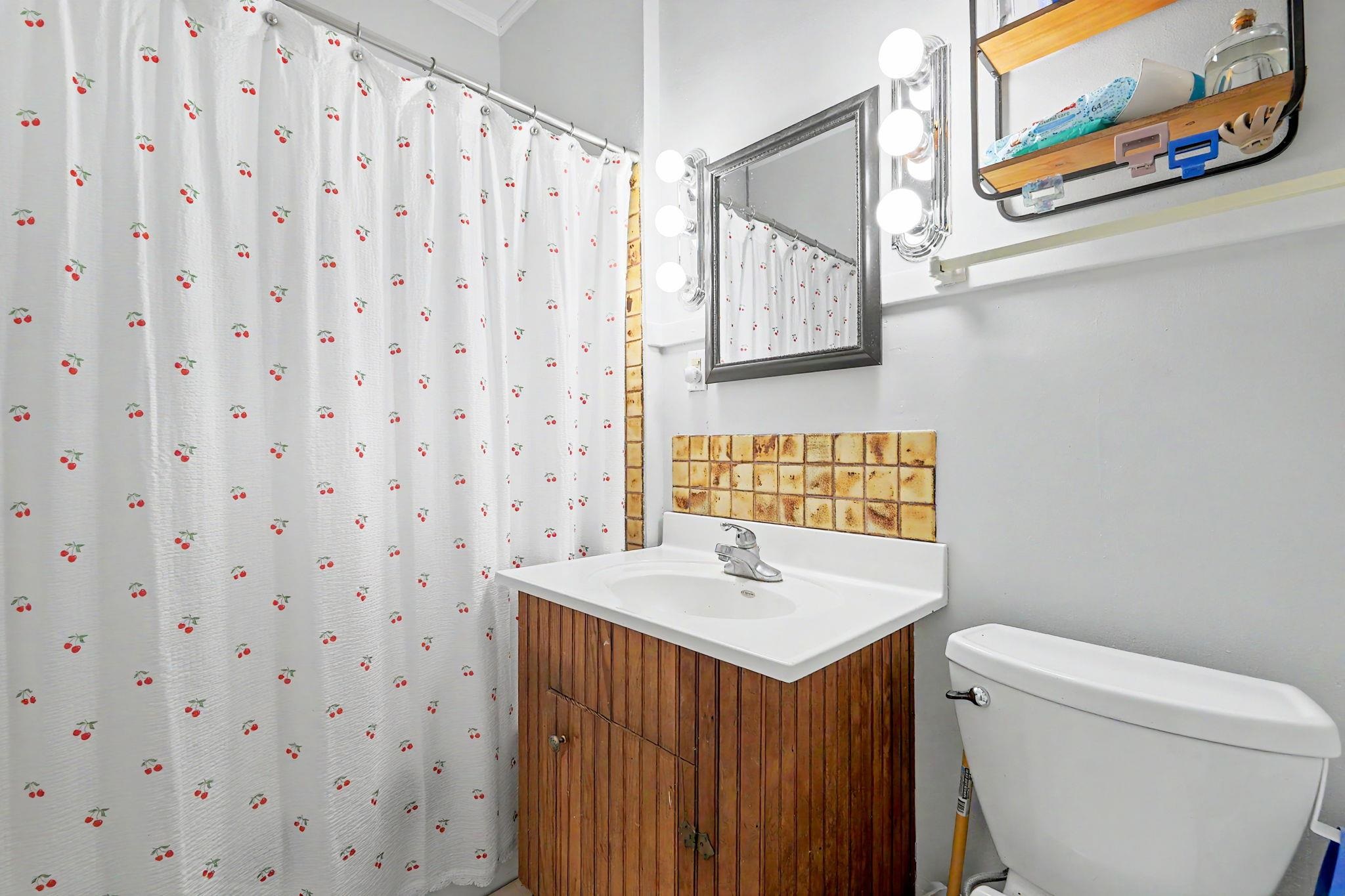 621 E 7th Newton KS 67114