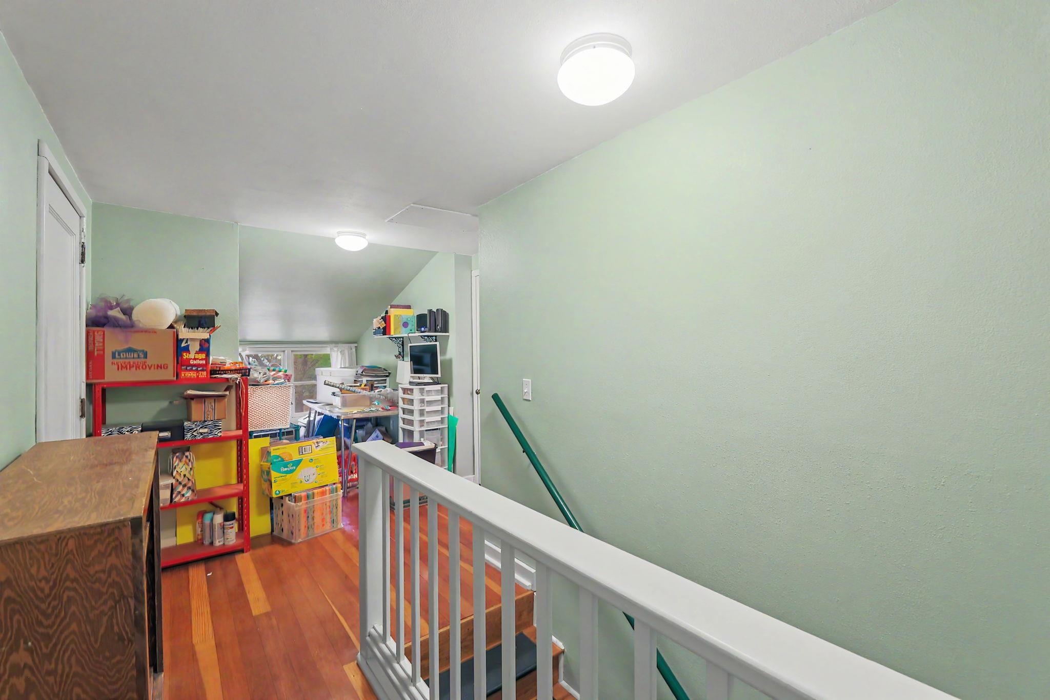 621 E 7th Newton KS 67114
