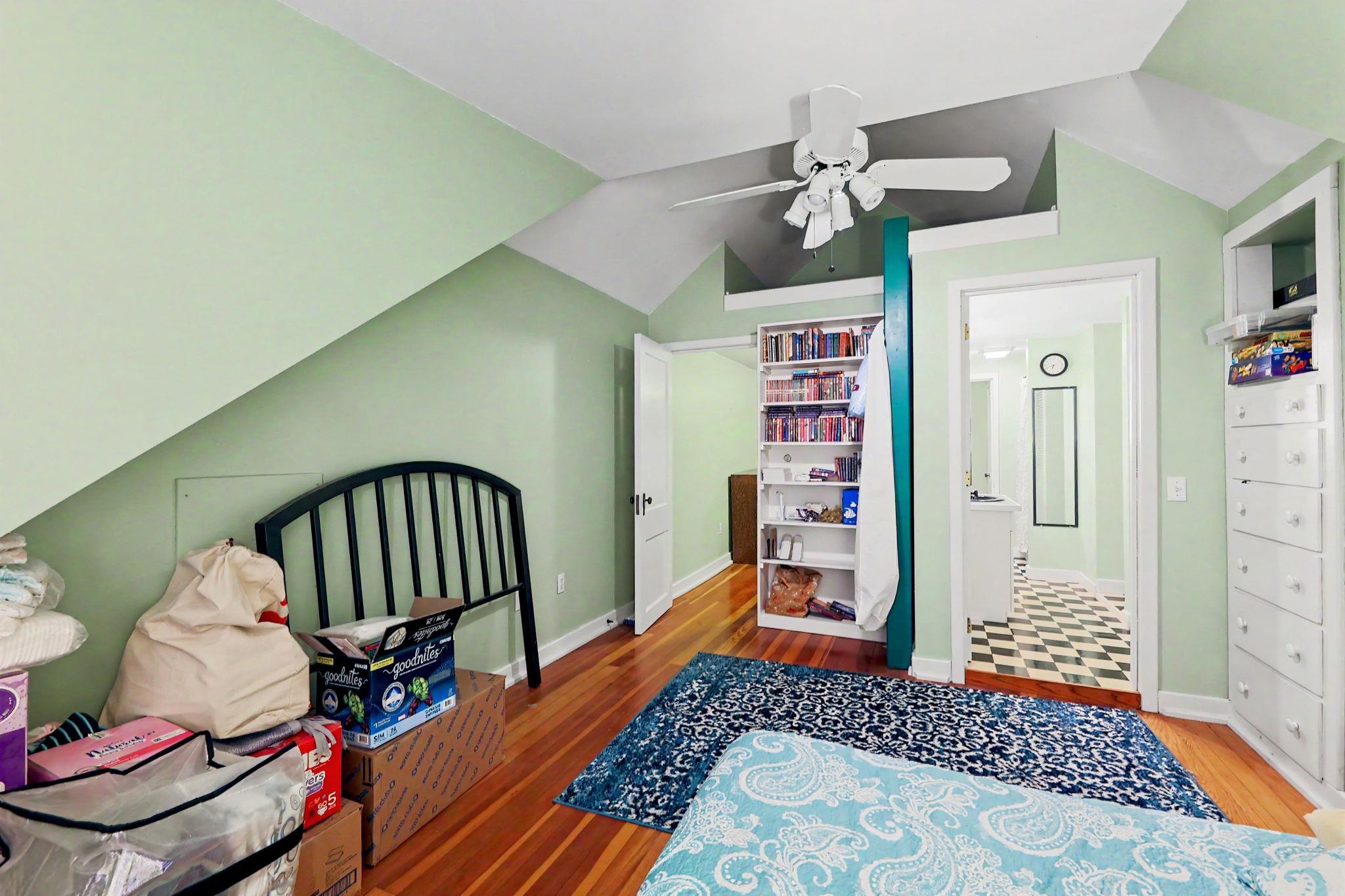 621 E 7th Newton KS 67114