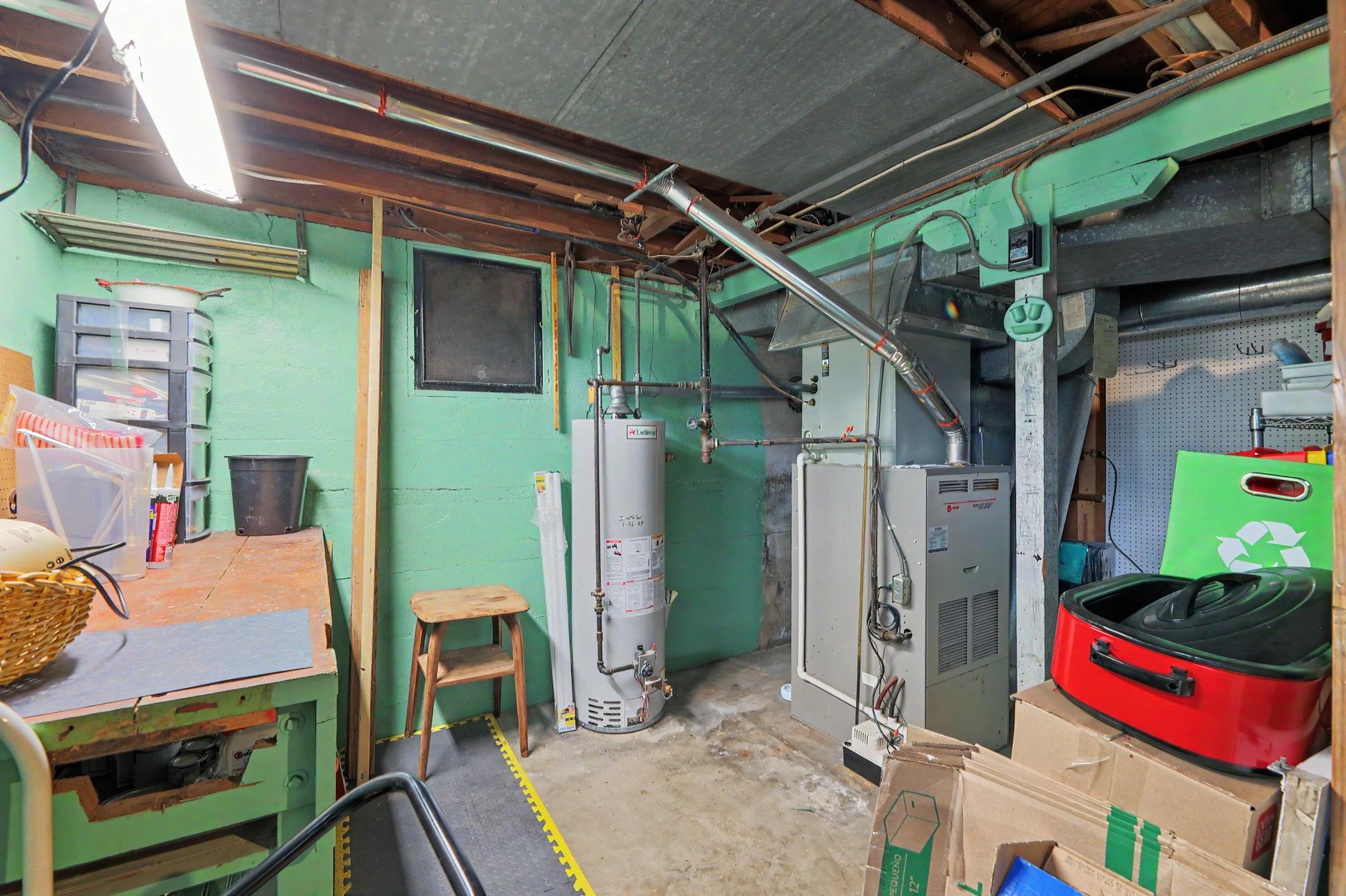 621 E 7th Newton KS 67114