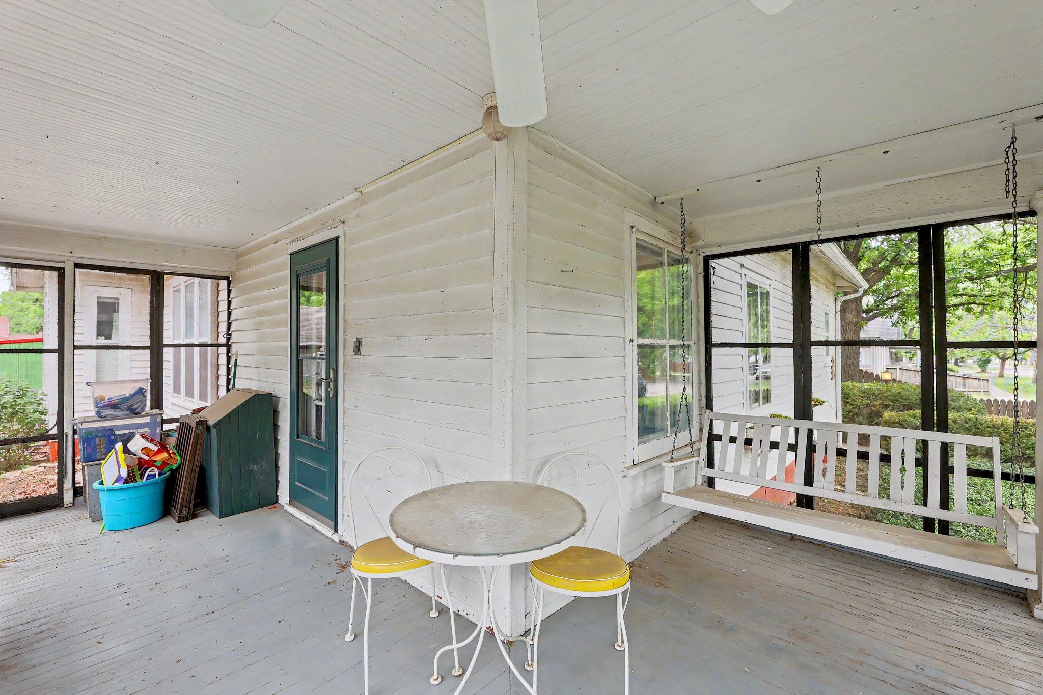 621 E 7th Newton KS 67114