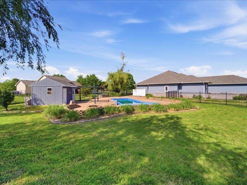 601 Stone Lake Circle Augusta KS 67010