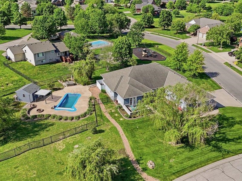 601 Stone Lake Circle Augusta KS 67010