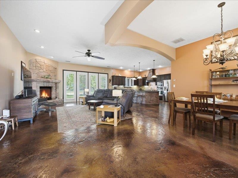 601 Stone Lake Circle Augusta KS 67010