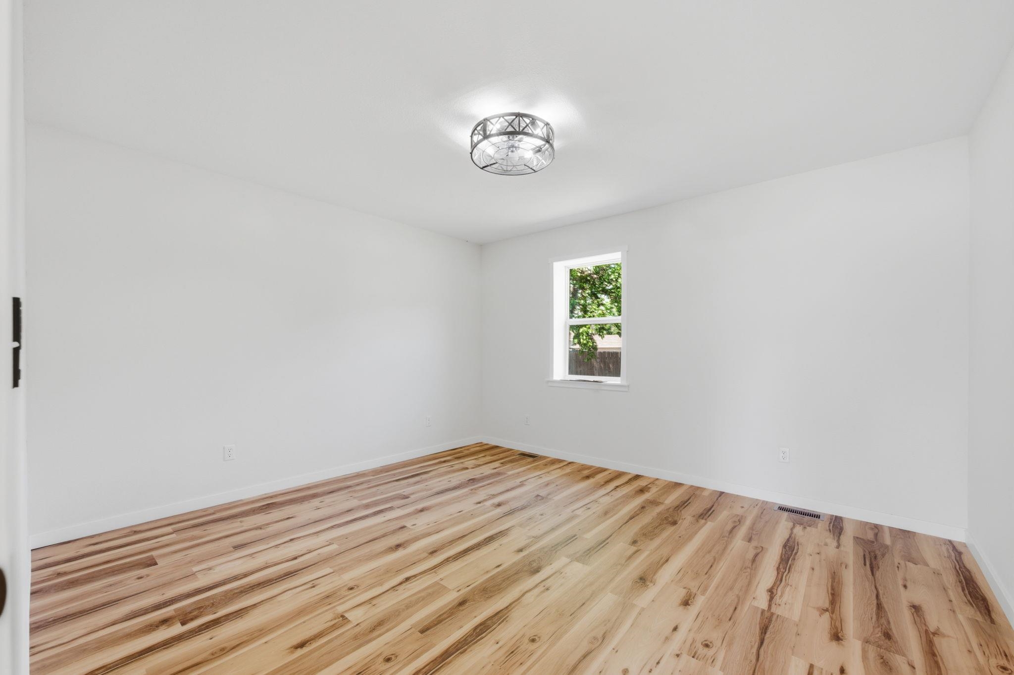 339 S Briarwood Street Norwich KS 67118