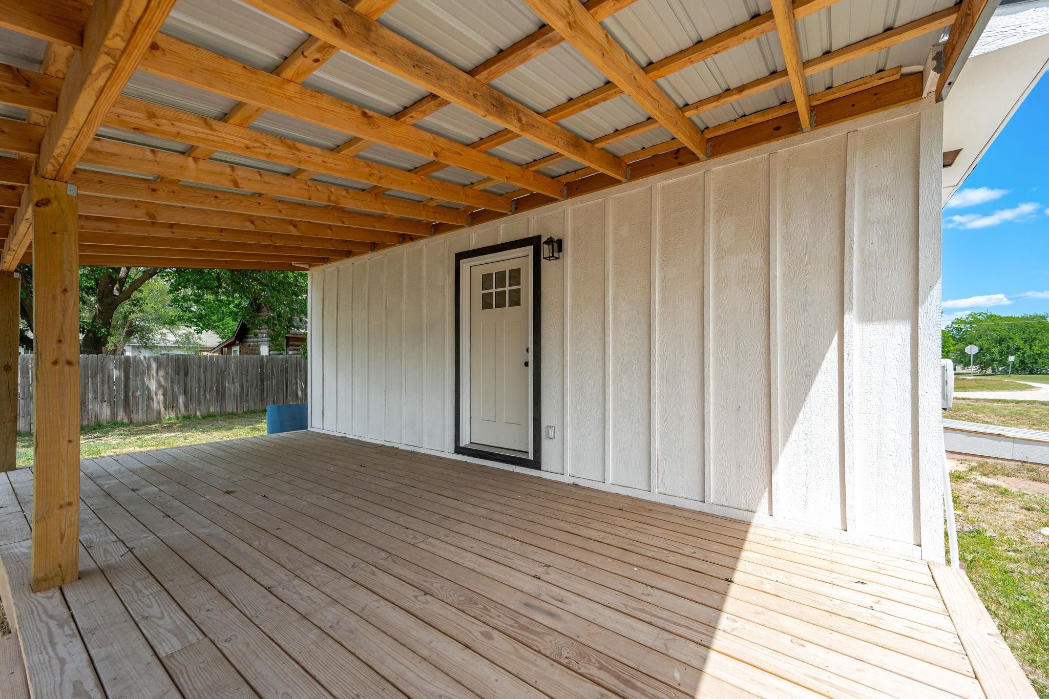 339 S Briarwood Street Norwich KS 67118