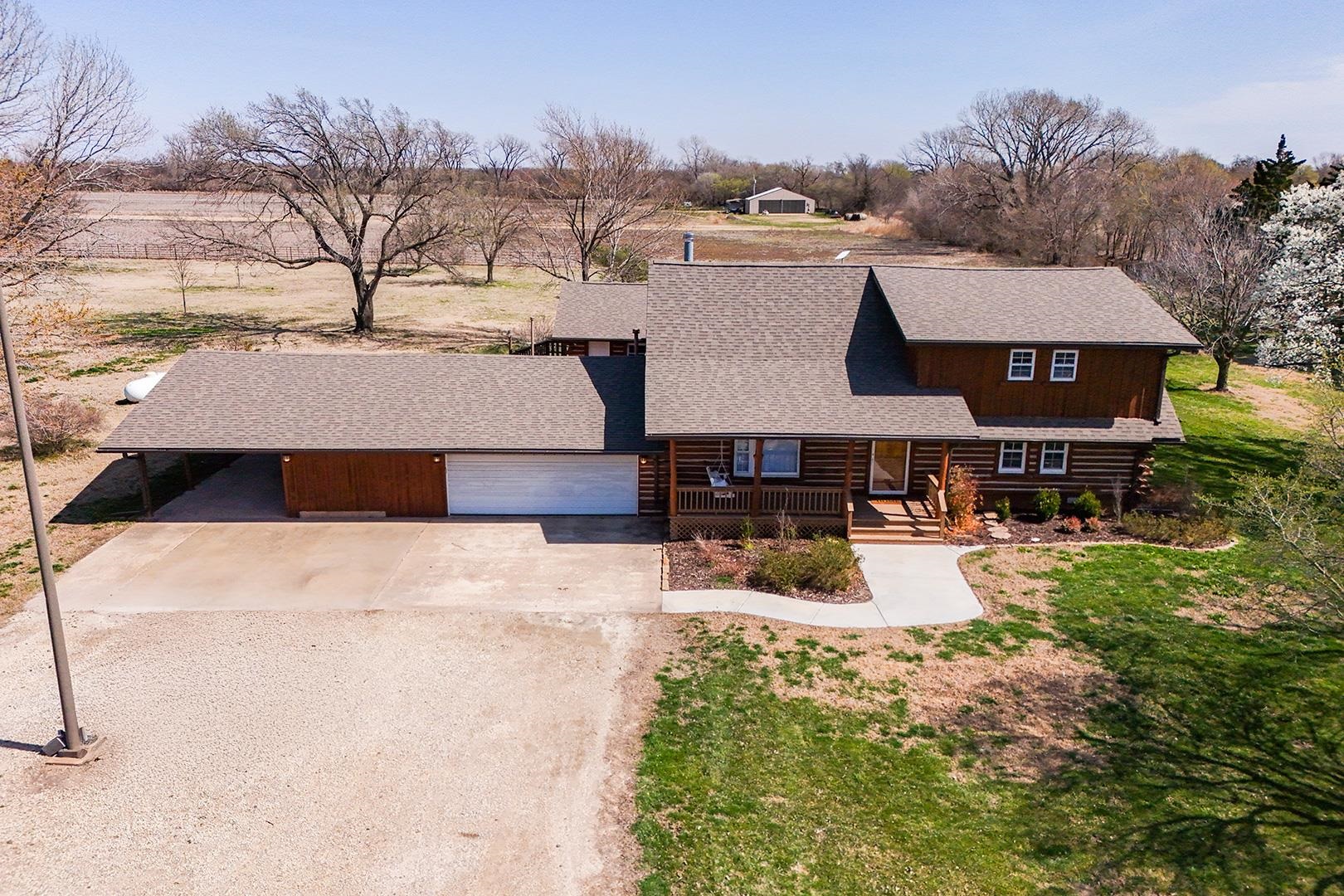 1222 E 110th Belle Plaine KS 67013