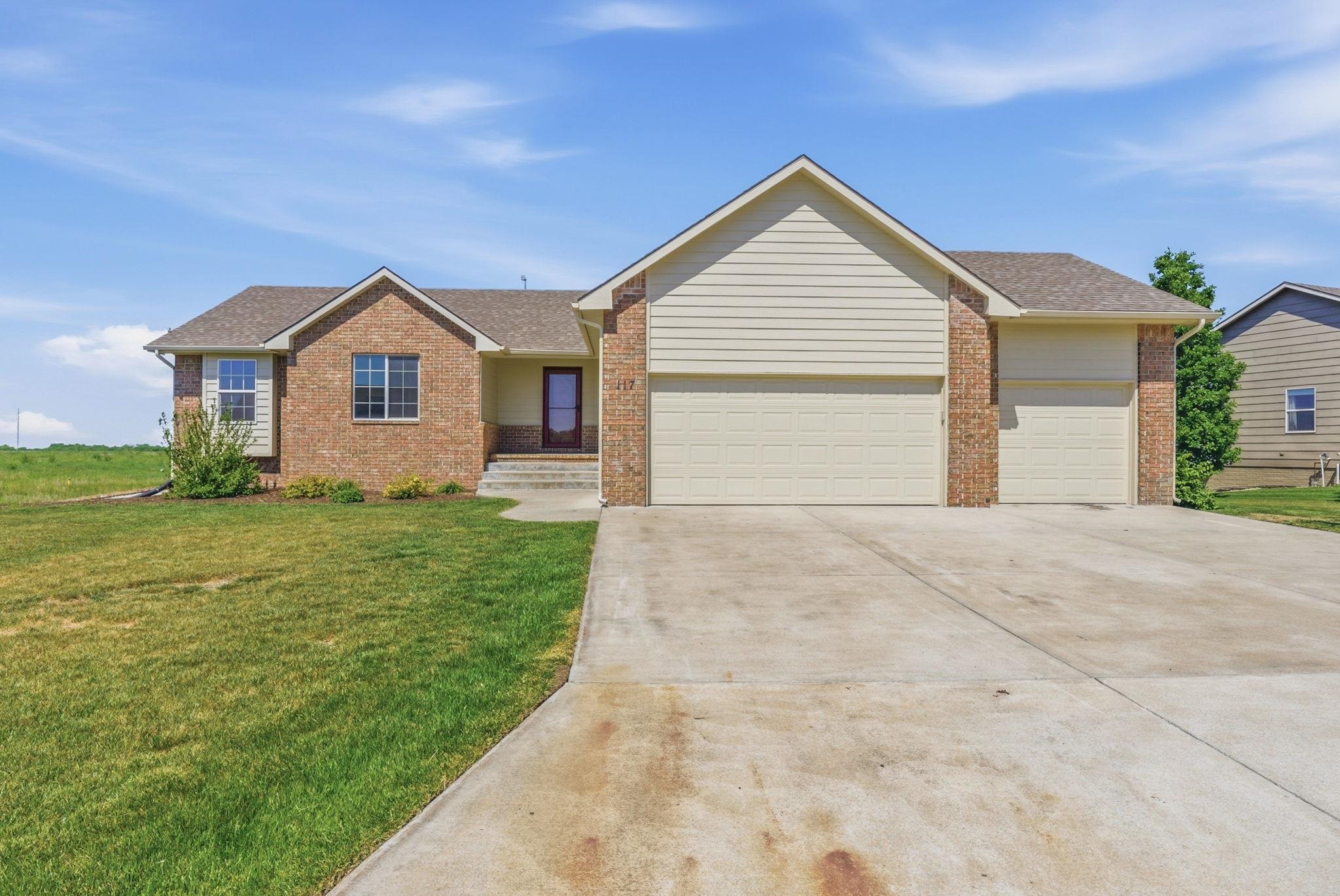117 Ember Way Hesston KS 67062
