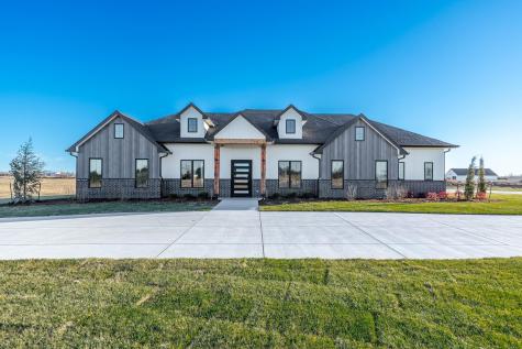 11270 E Quail Creek Road Derby KS 67037