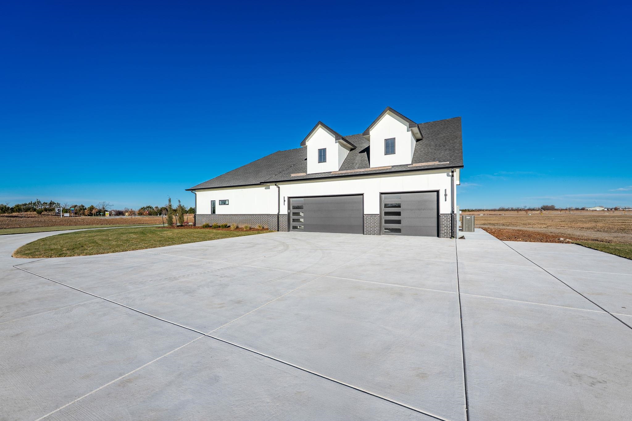 11270 E Quail Creek Road Derby KS 67037