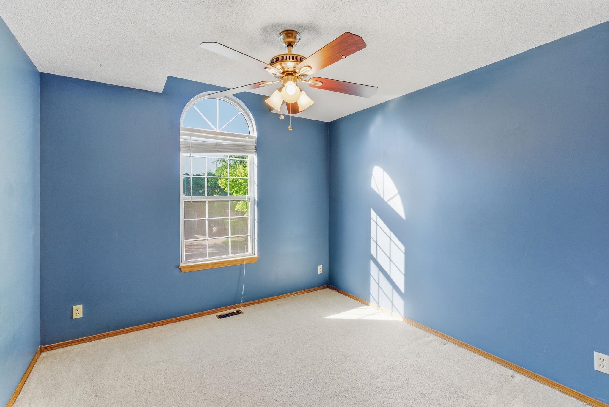 2720 N Beacon Hill Wichita KS 67220
