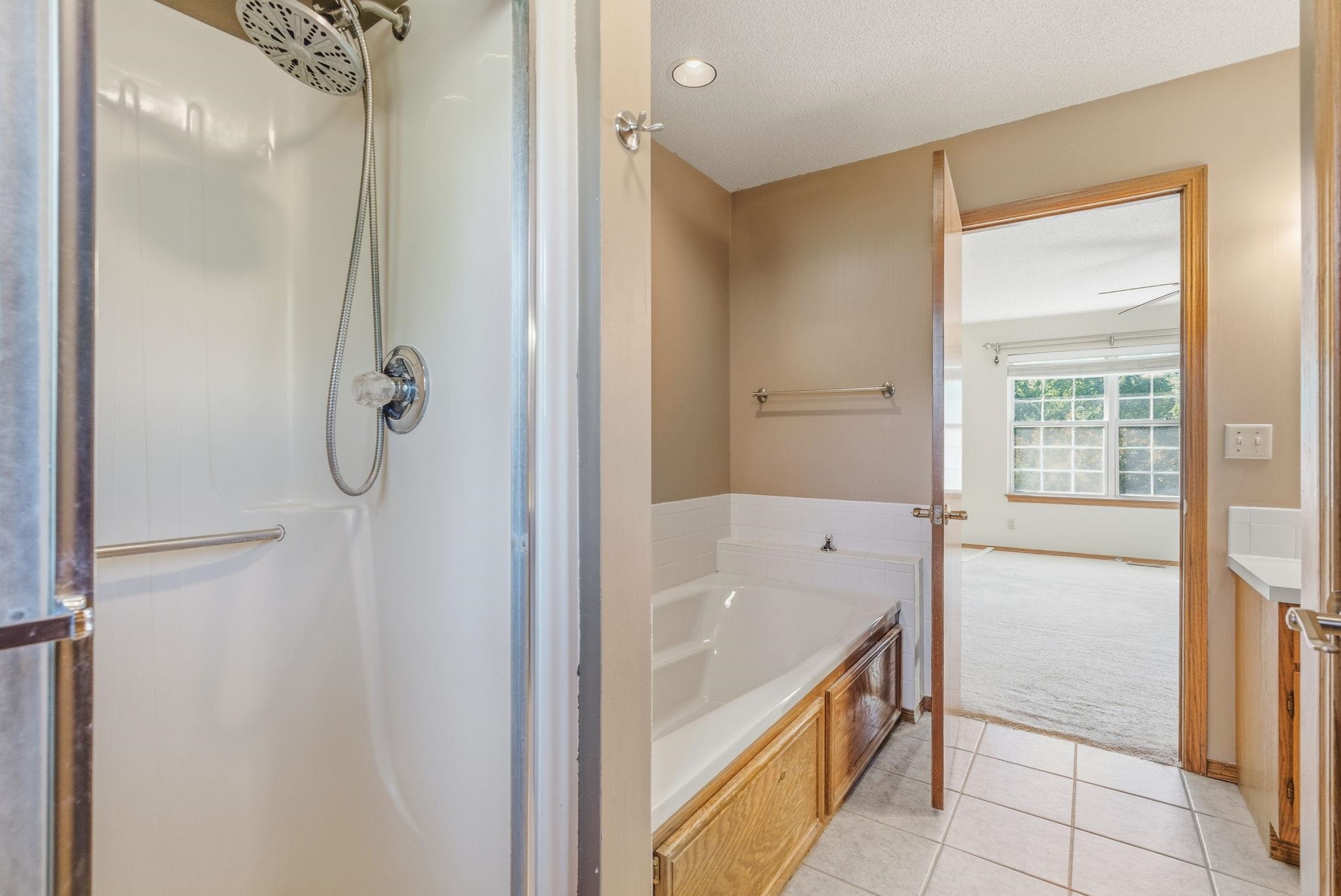 2720 N Beacon Hill Wichita KS 67220
