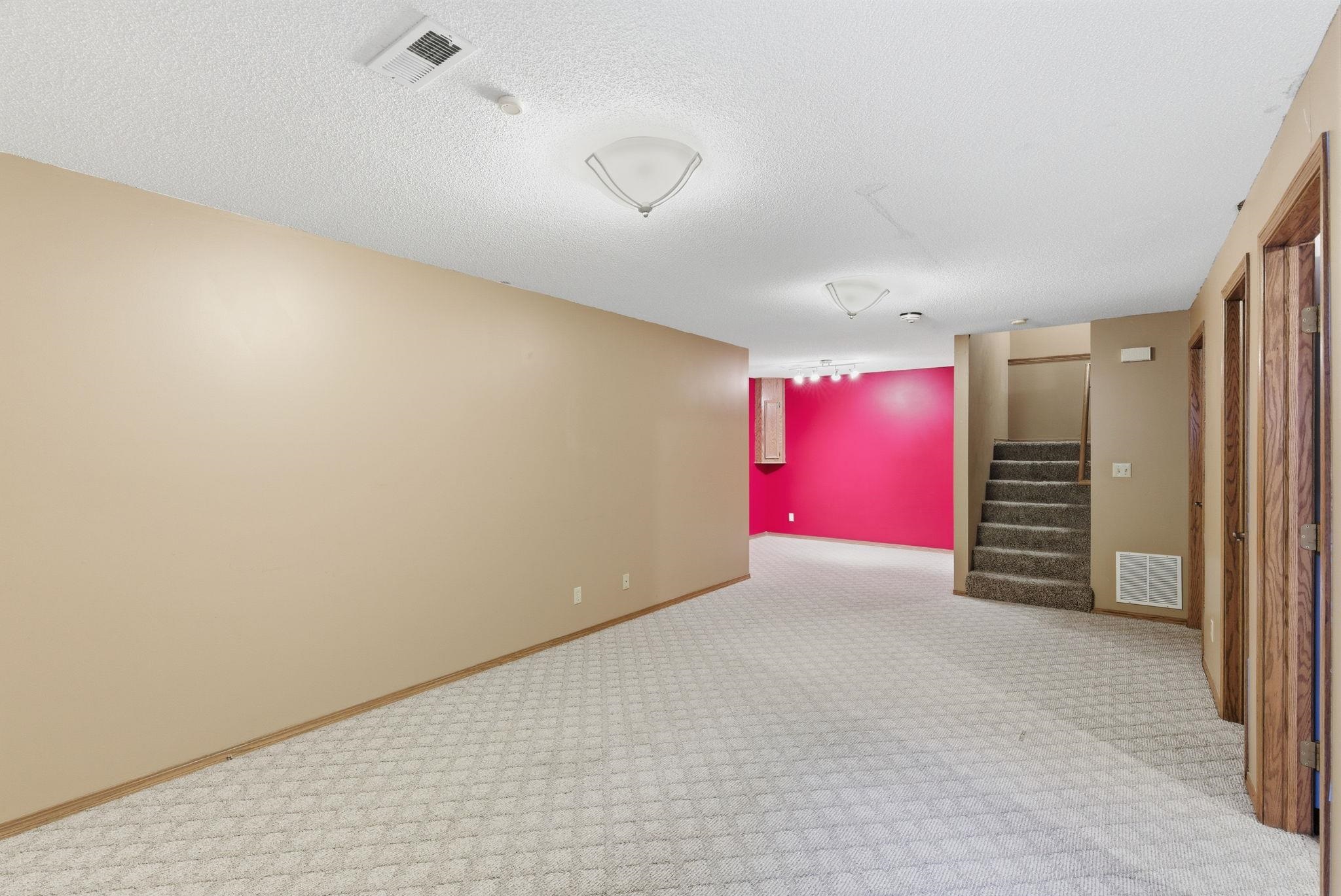 2720 N Beacon Hill Wichita KS 67220