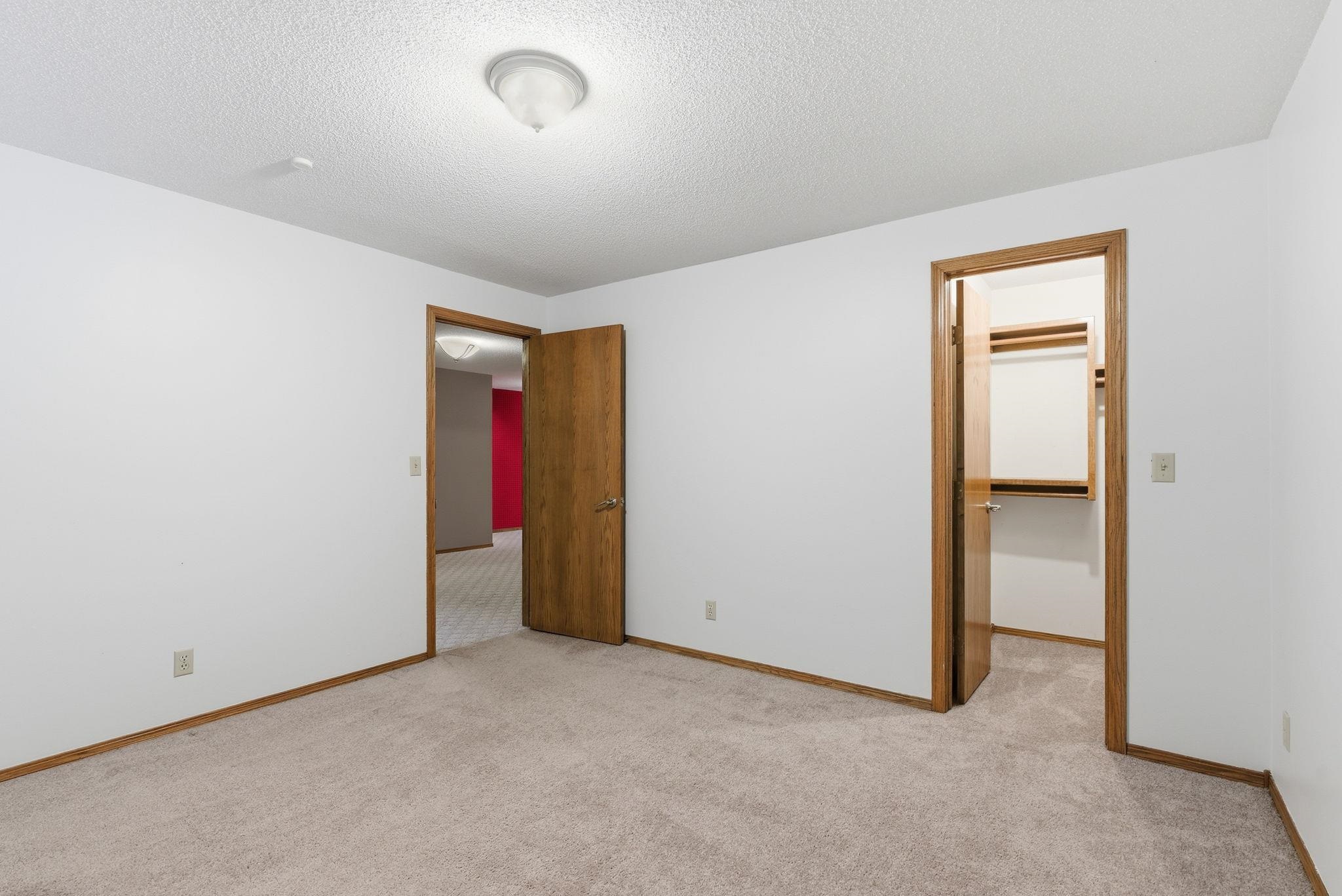 2720 N Beacon Hill Wichita KS 67220