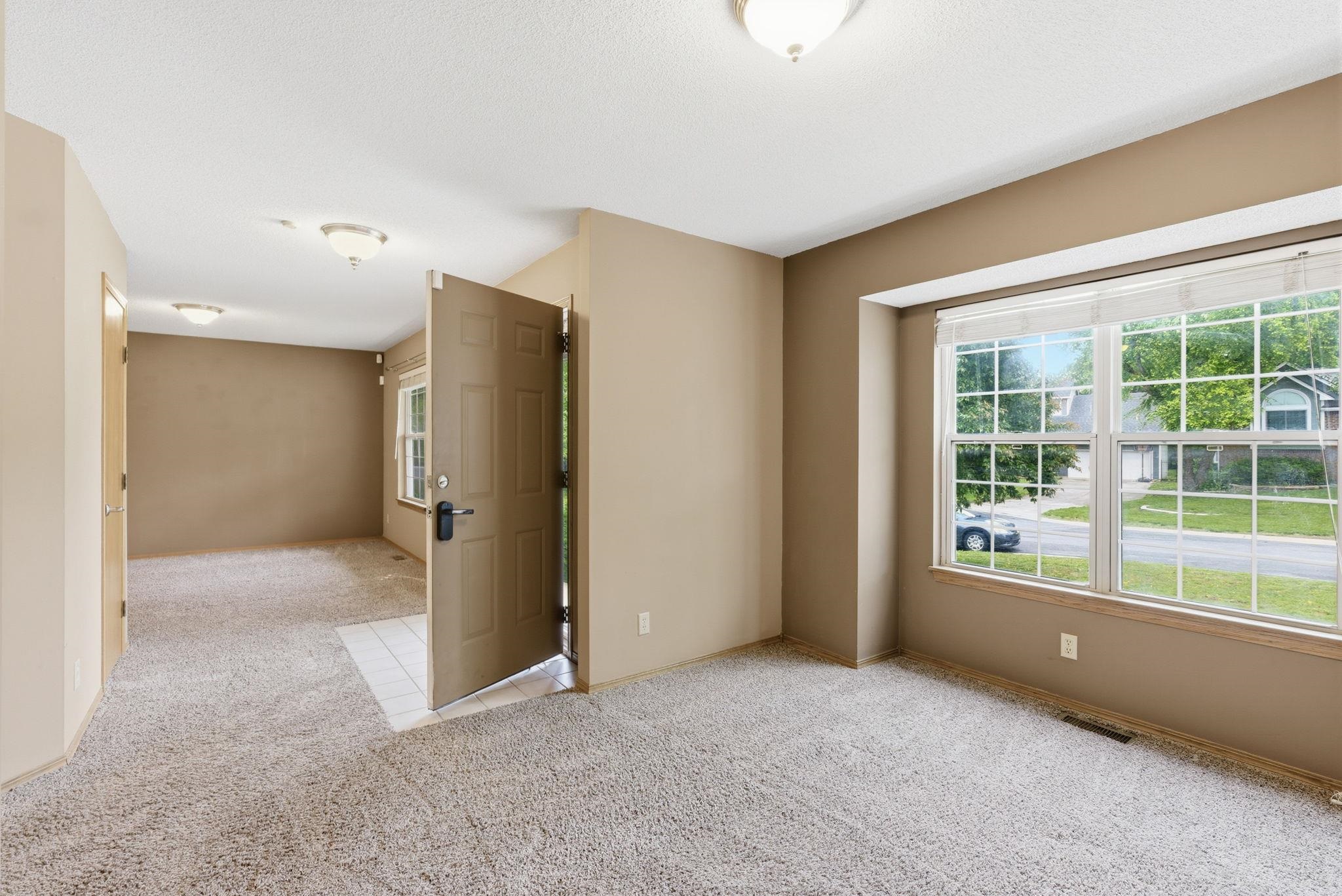 2720 N Beacon Hill Wichita KS 67220