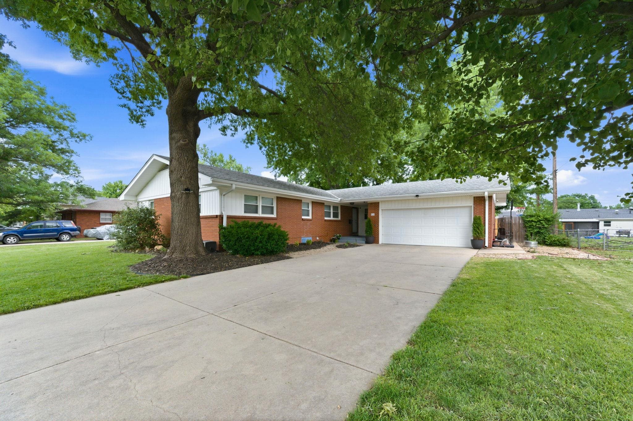 840 N Waddington Avenue Wichita KS 67212