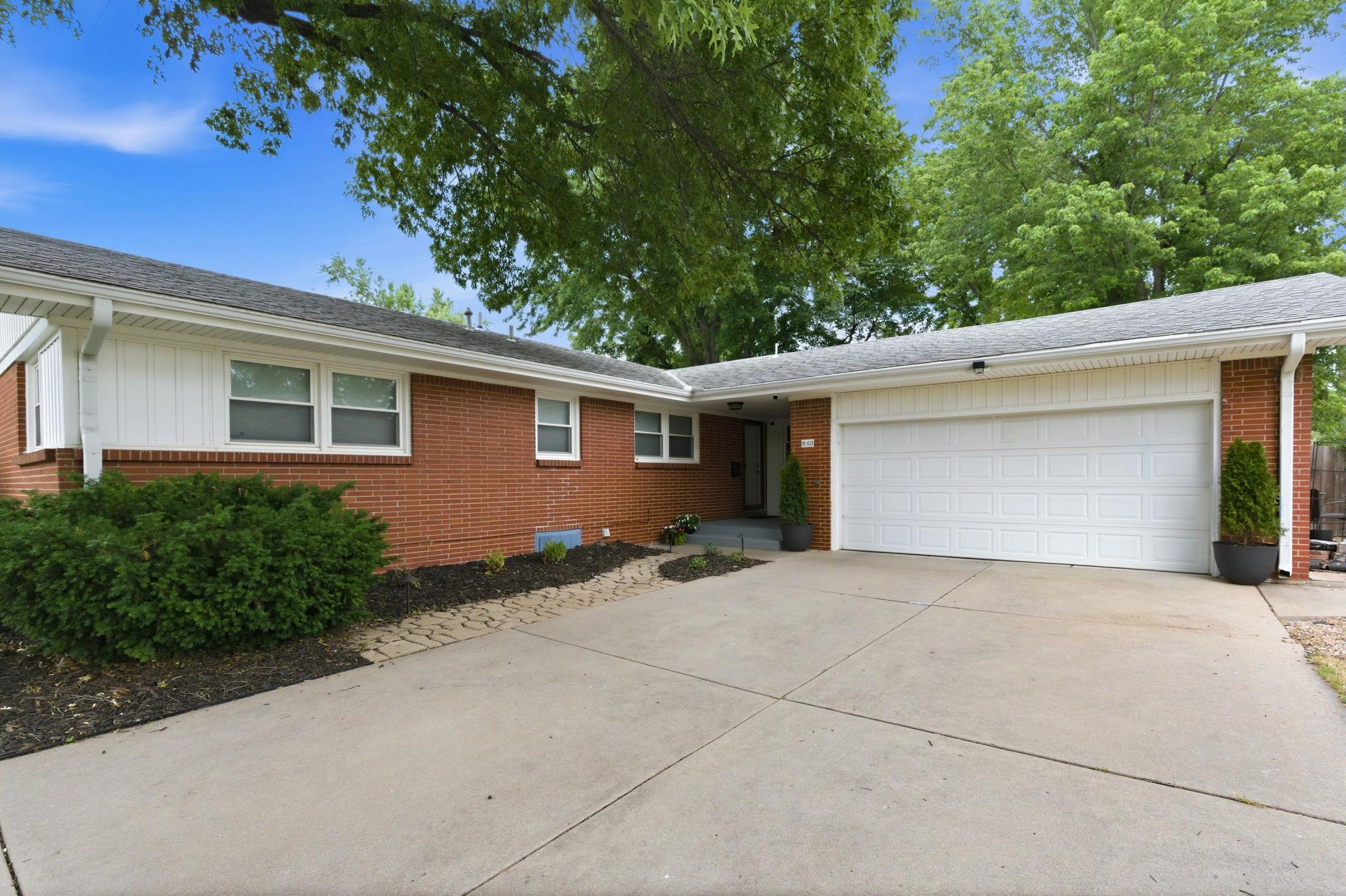 840 N Waddington Avenue Wichita KS 67212
