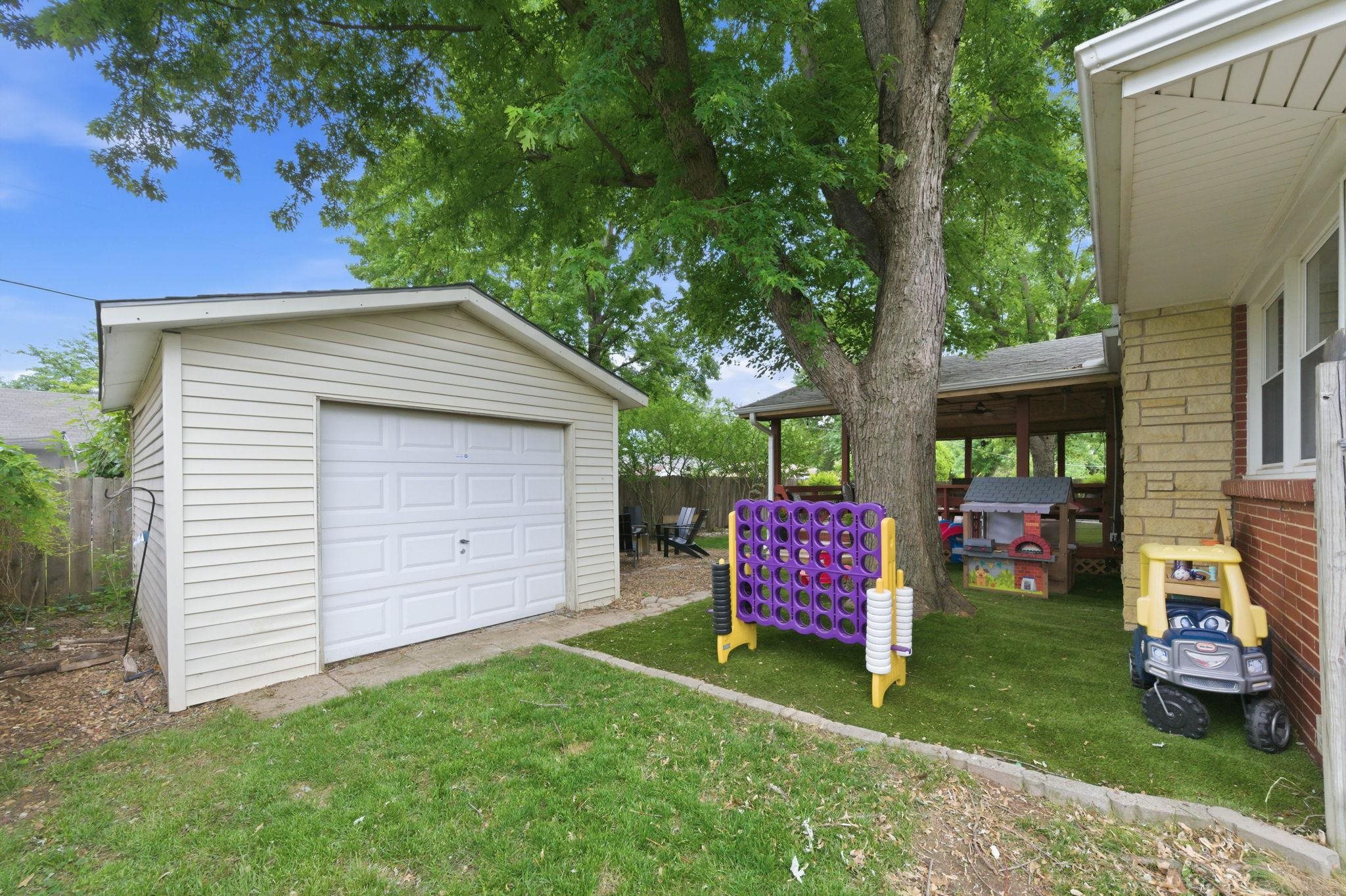 840 N Waddington Avenue Wichita KS 67212