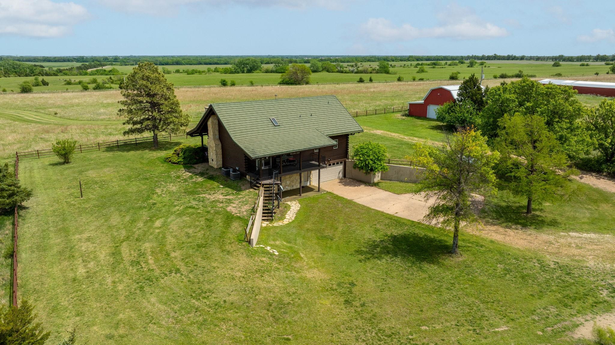 9615 S Rock Road Valley Center KS 67147