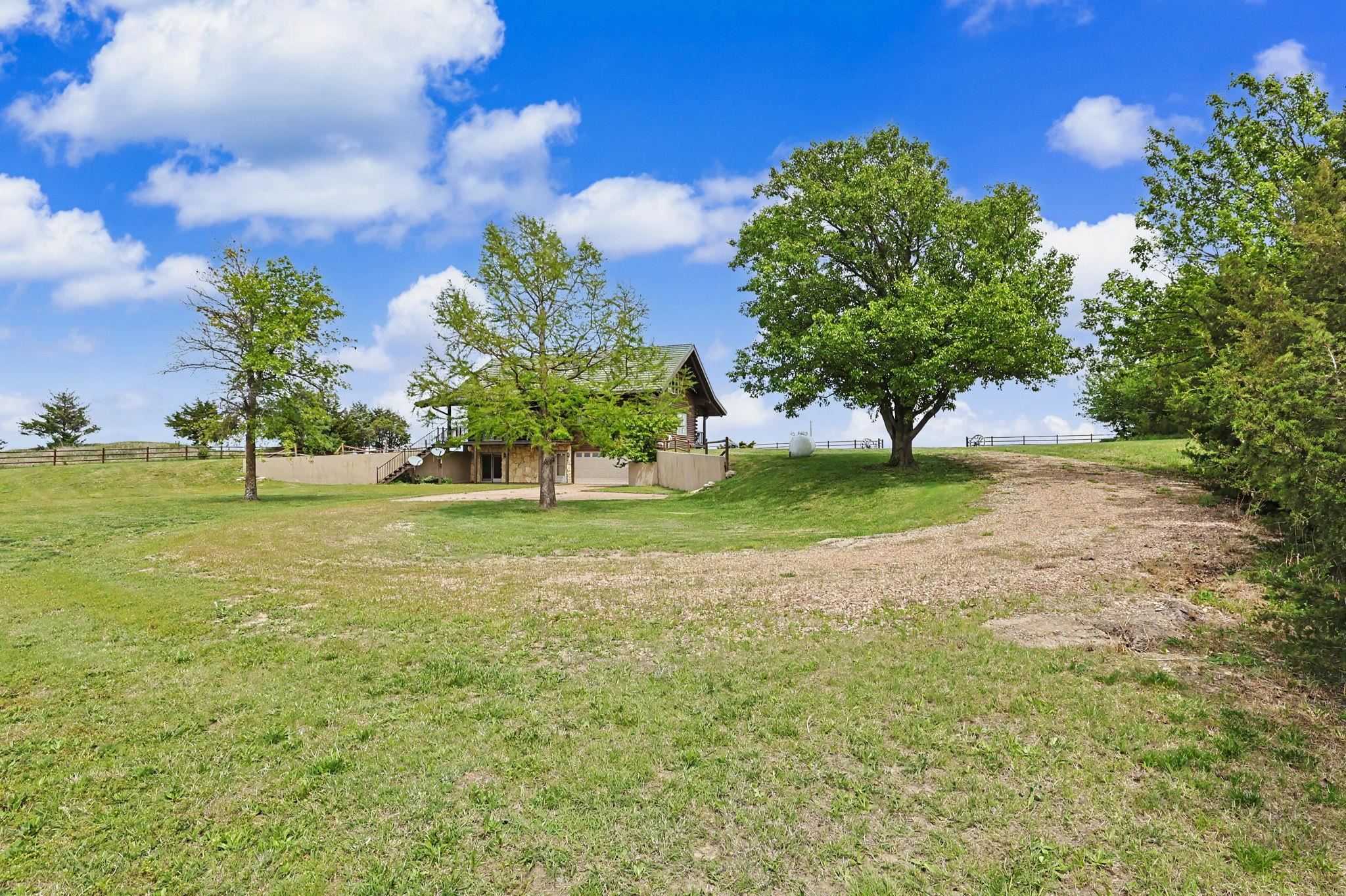 9615 S Rock Road Valley Center KS 67147