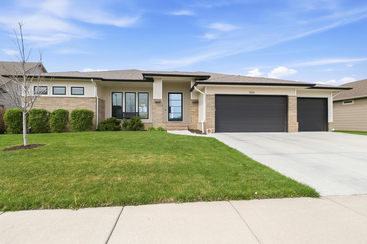 1525 N Shadow Rock Drive Andover KS 67002