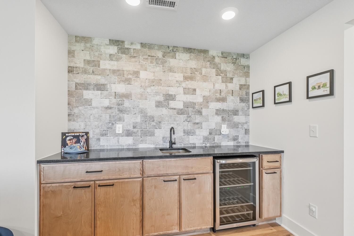 1525 N Shadow Rock Drive Andover KS 67002