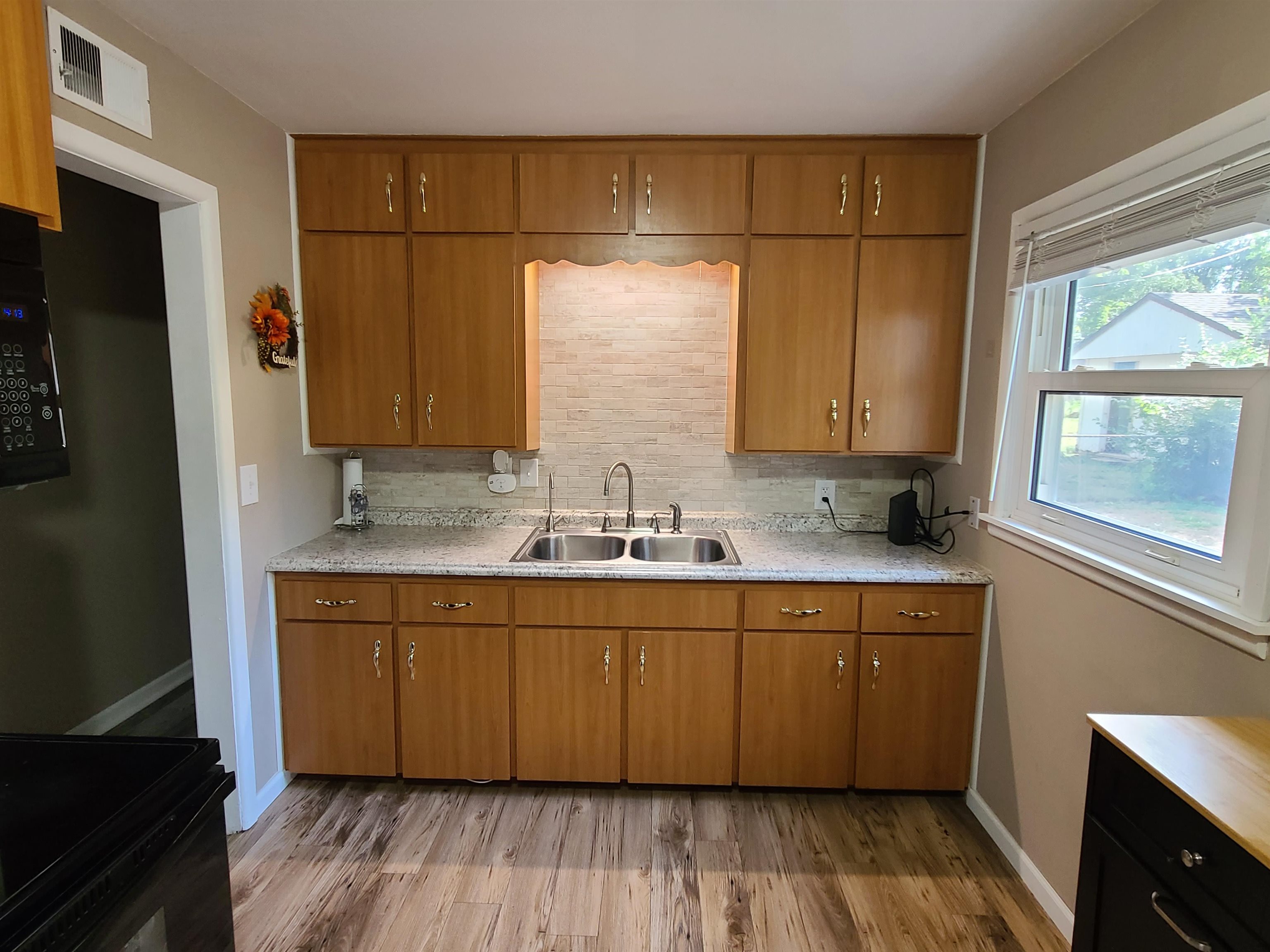 1035 N Georgie Derby KS 67037