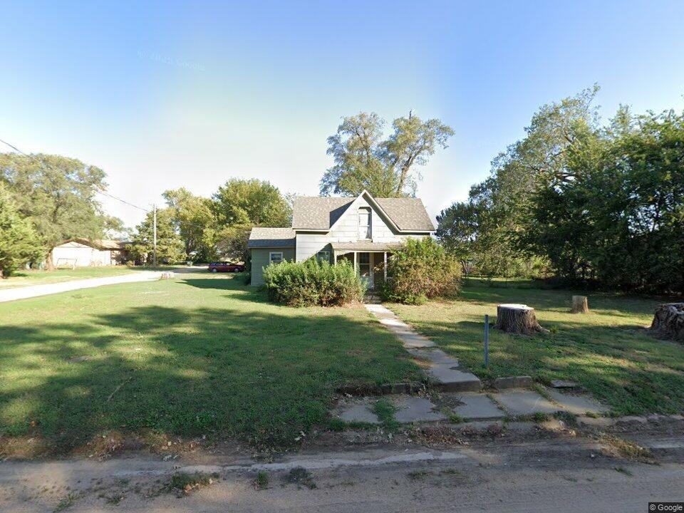 522 W 8th Harper KS 67058