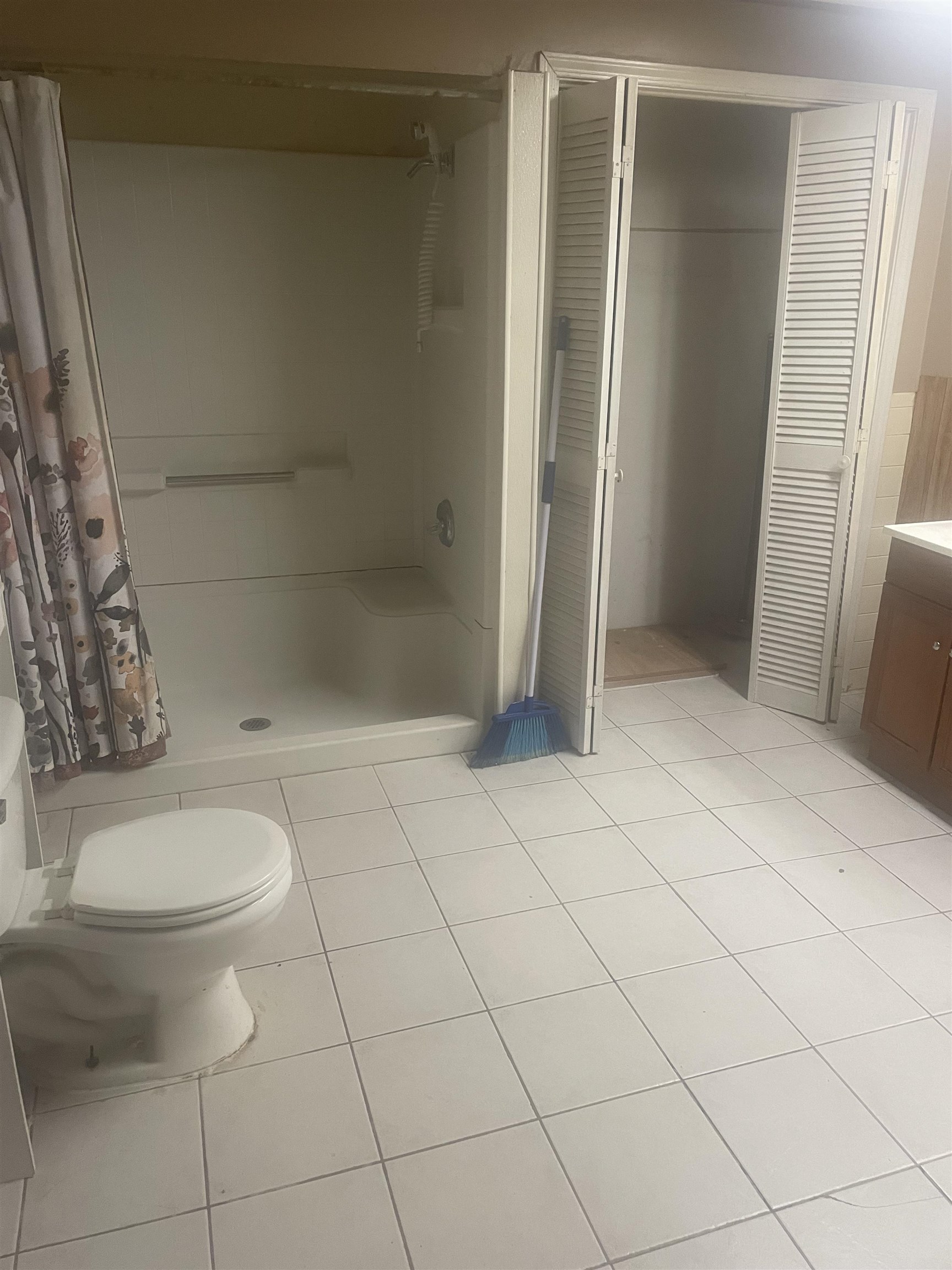 522 W 8th Harper KS 67058