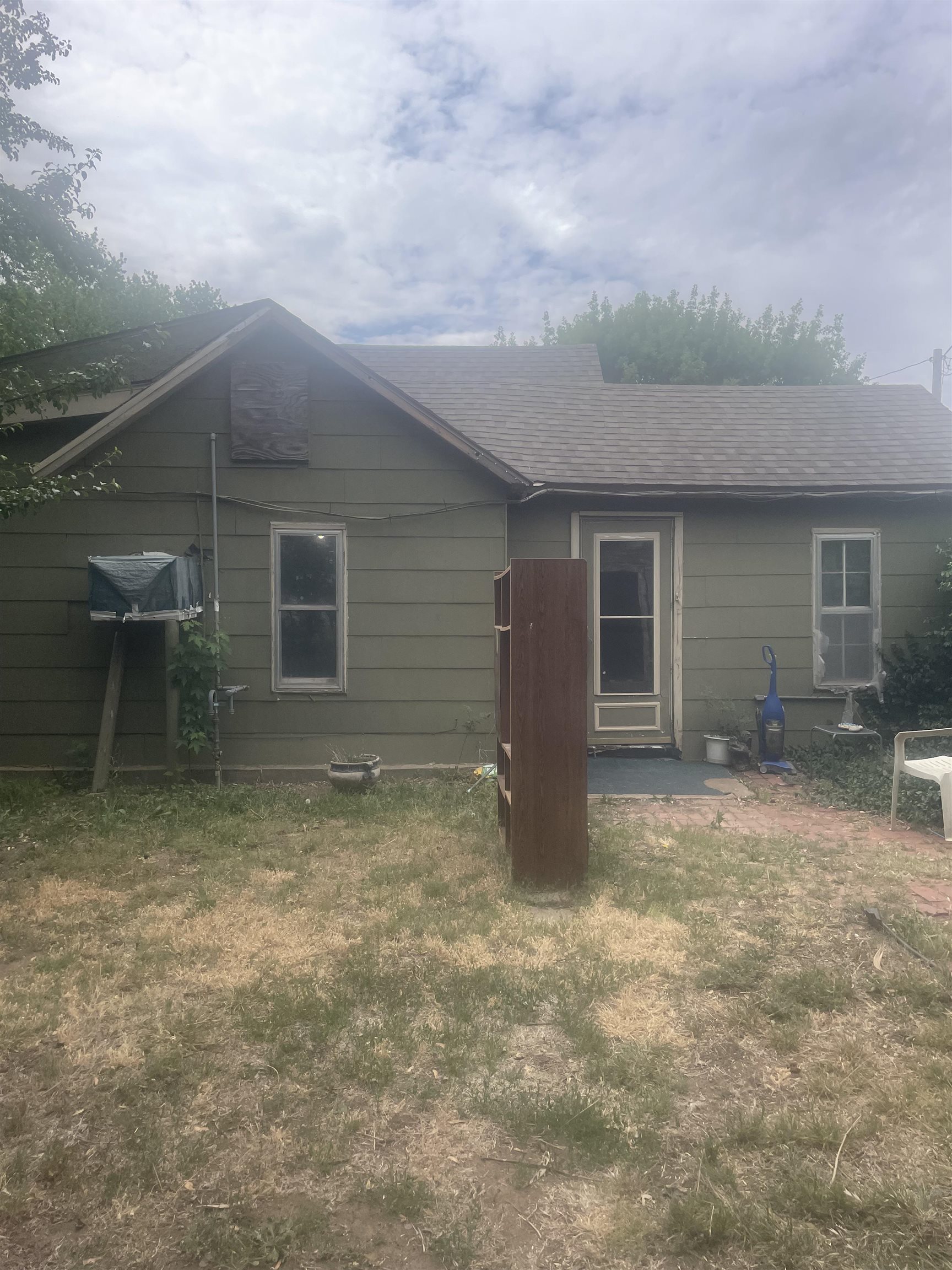 522 W 8th Harper KS 67058