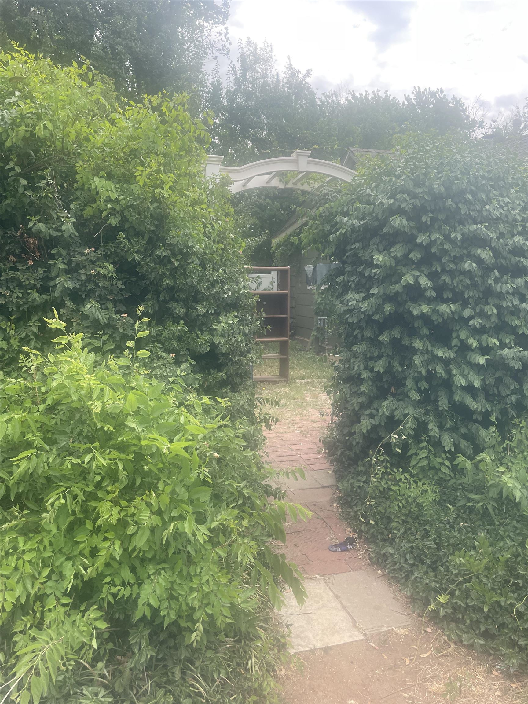 522 W 8th Harper KS 67058