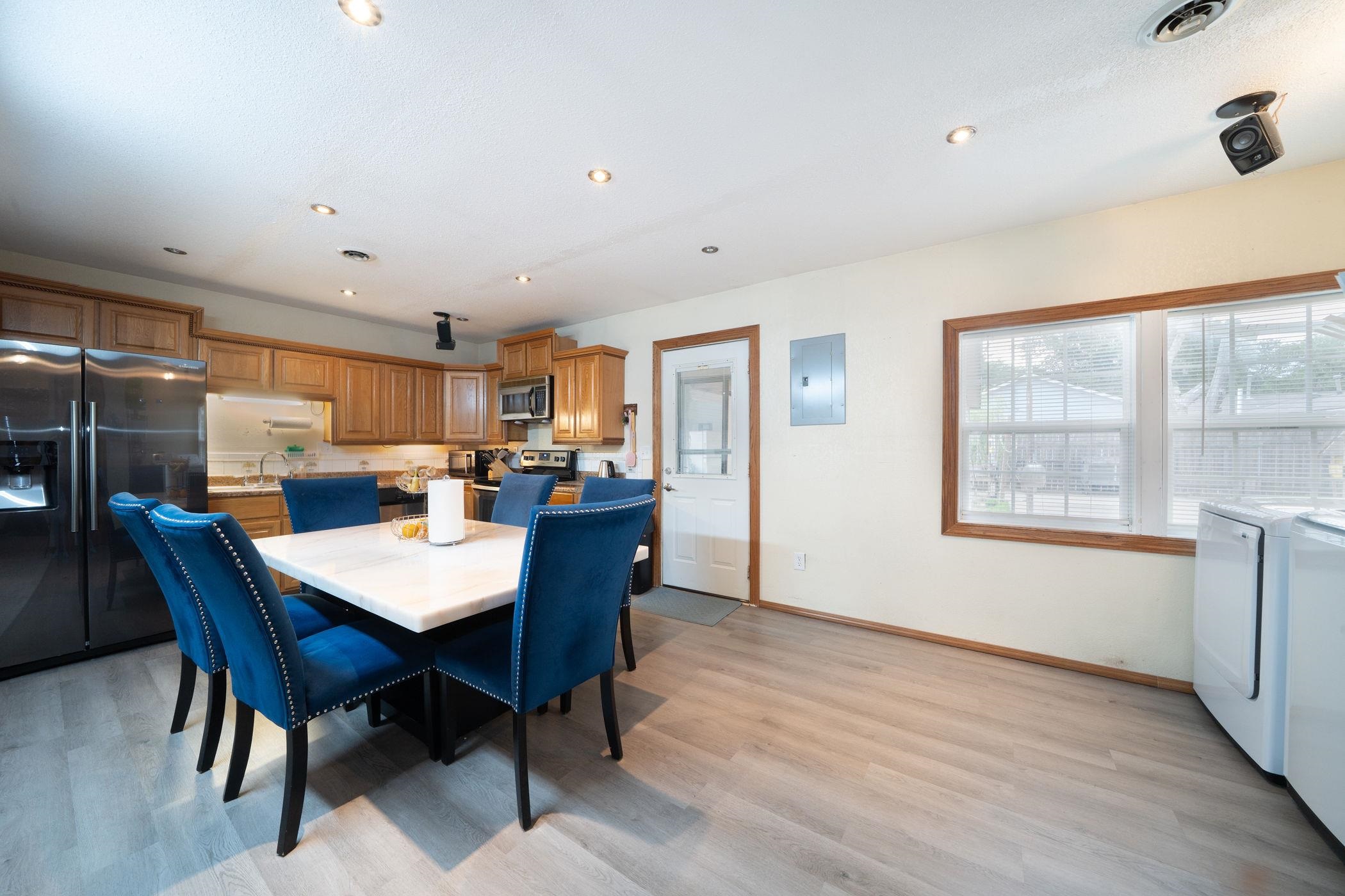 4604 S Meadowview Wichita KS 67216