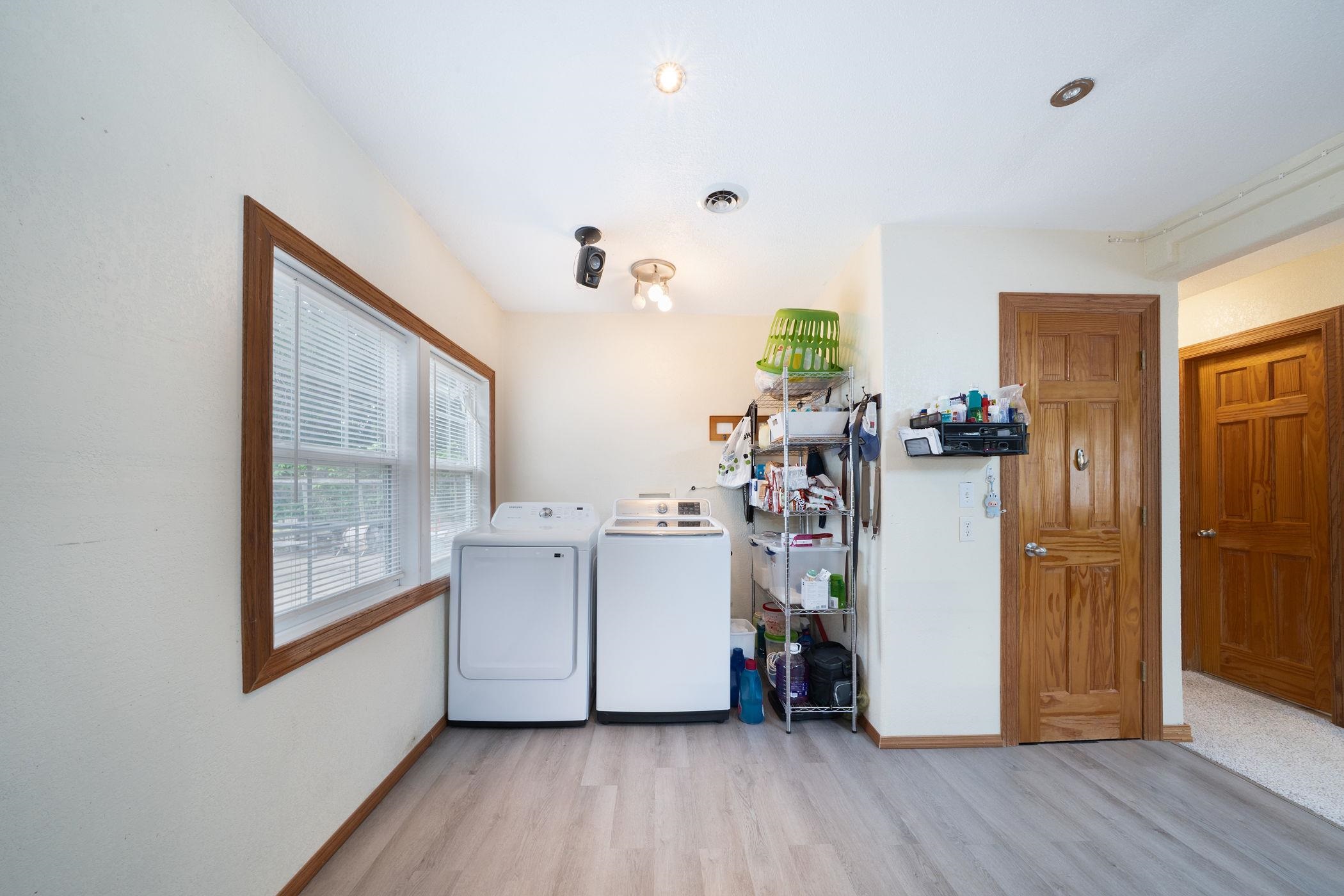 4604 S Meadowview Wichita KS 67216