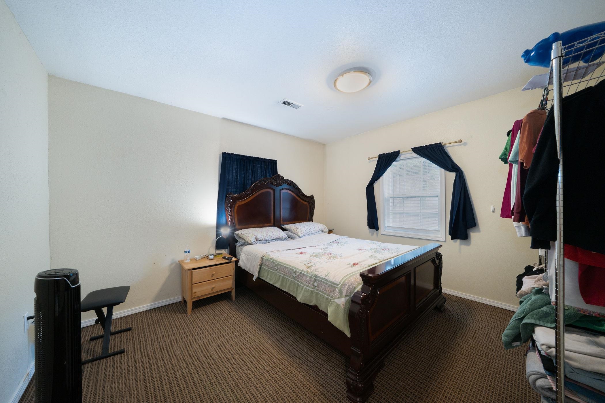 4604 S Meadowview Wichita KS 67216