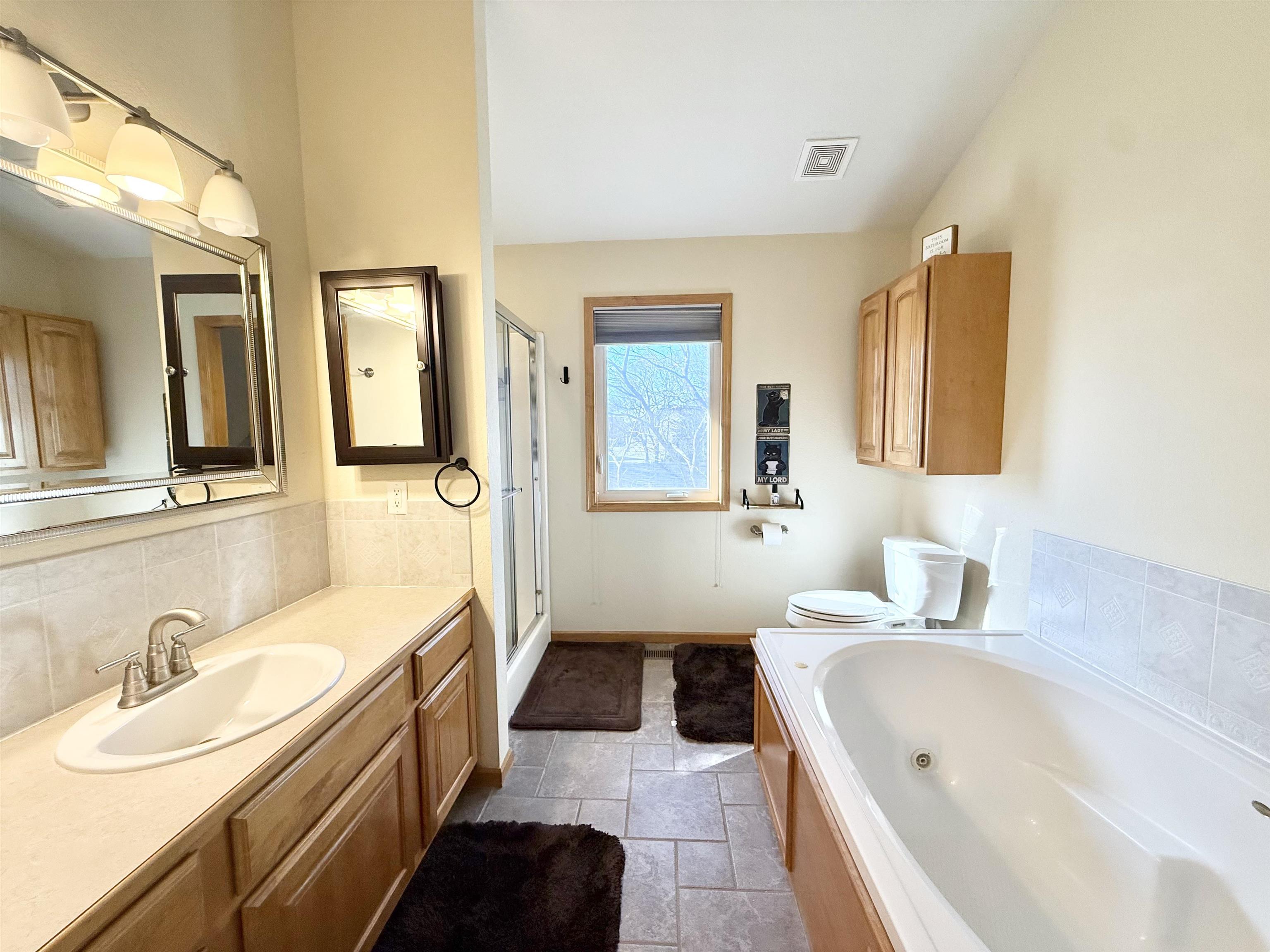 325 S Chippers Court Andover KS 67002