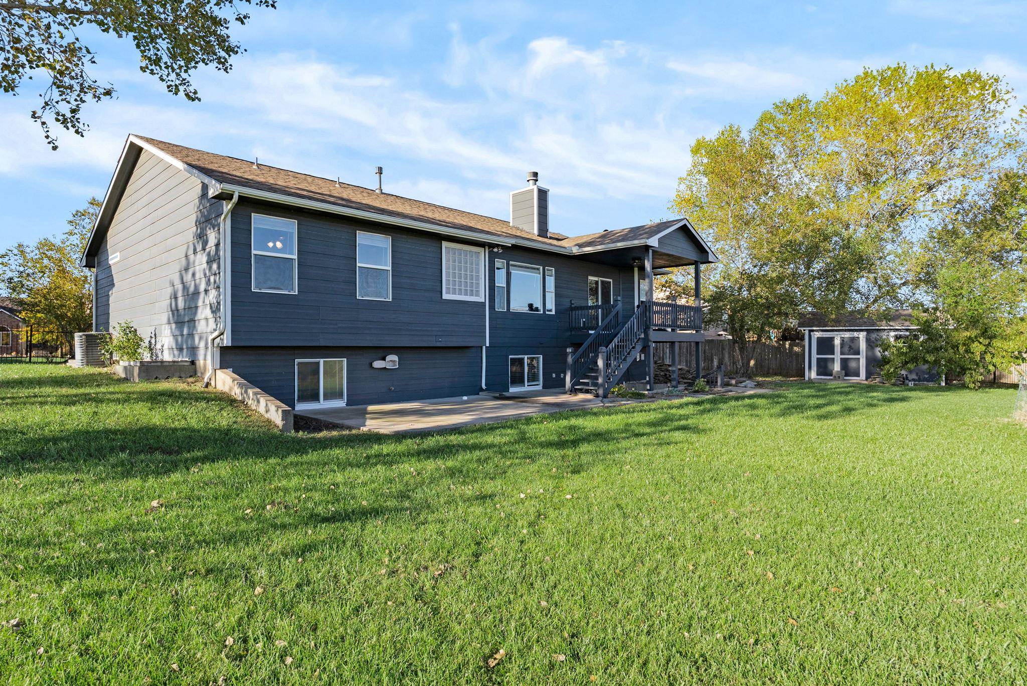 1361 Lake Edge Goddard KS 67052