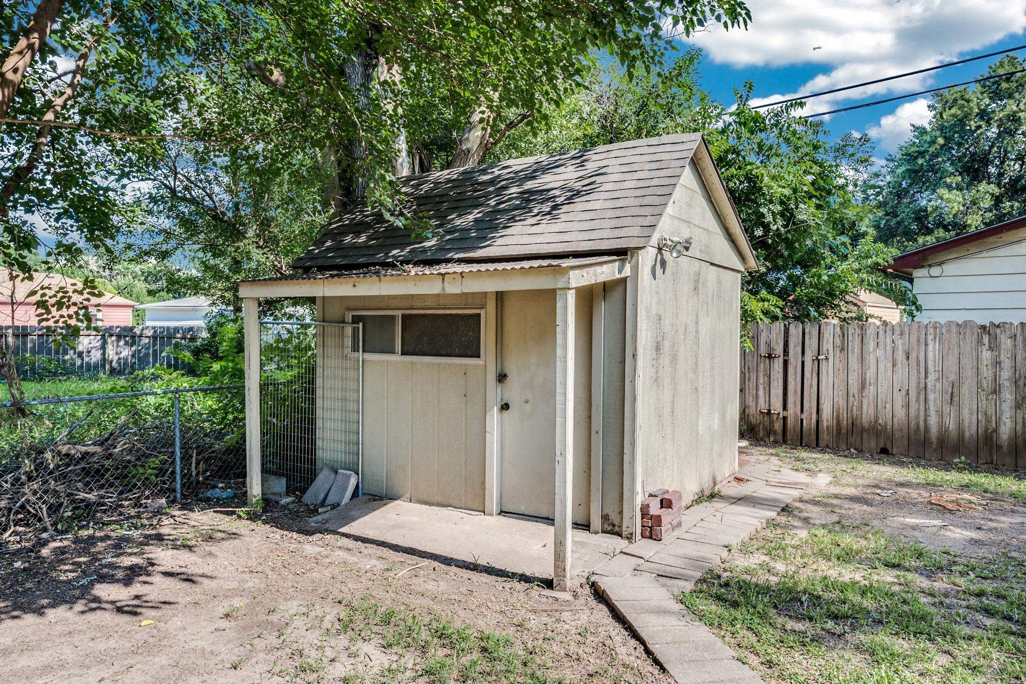 1903 E Bayley Street Wichita KS 67211
